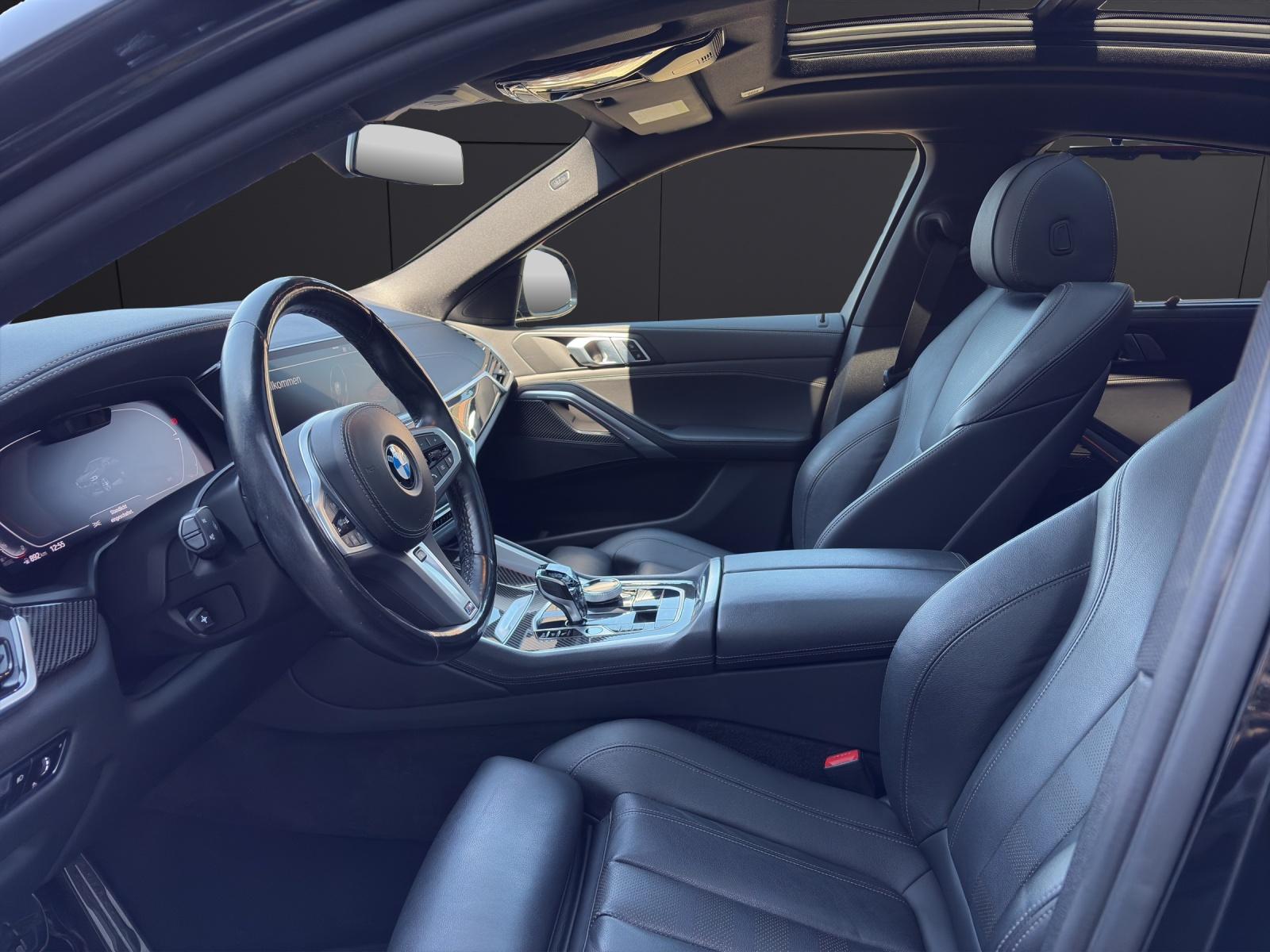 BMW X6 xDrive40d-showroom-element-1