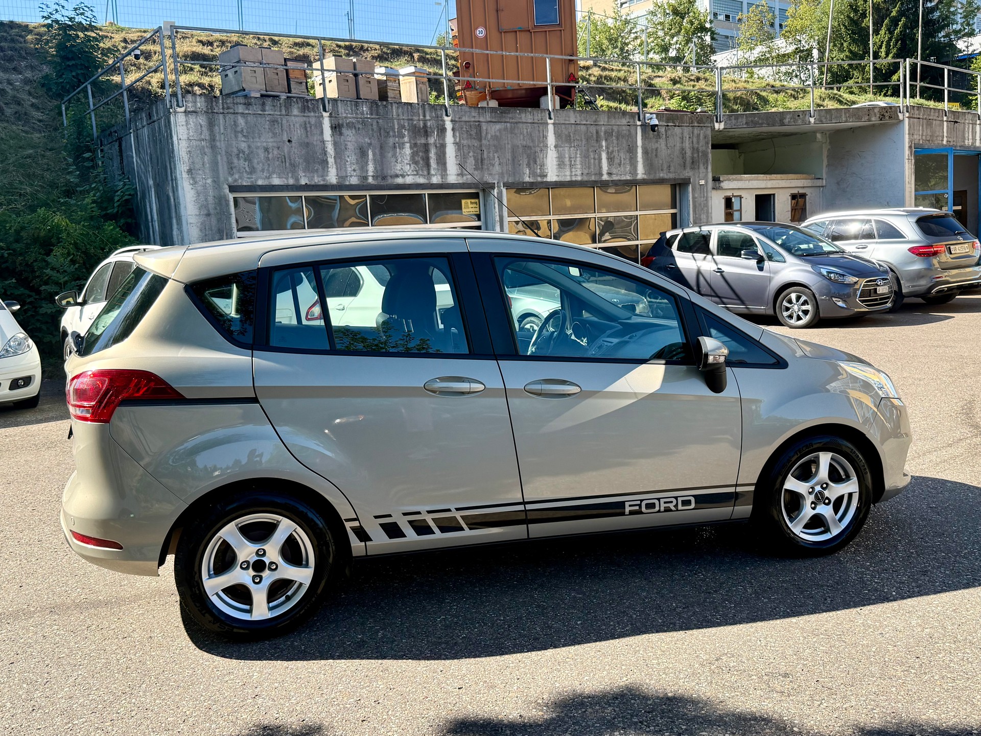 FORD B-Max 1.6 Ti-VCT Trend PowerShift-image-4