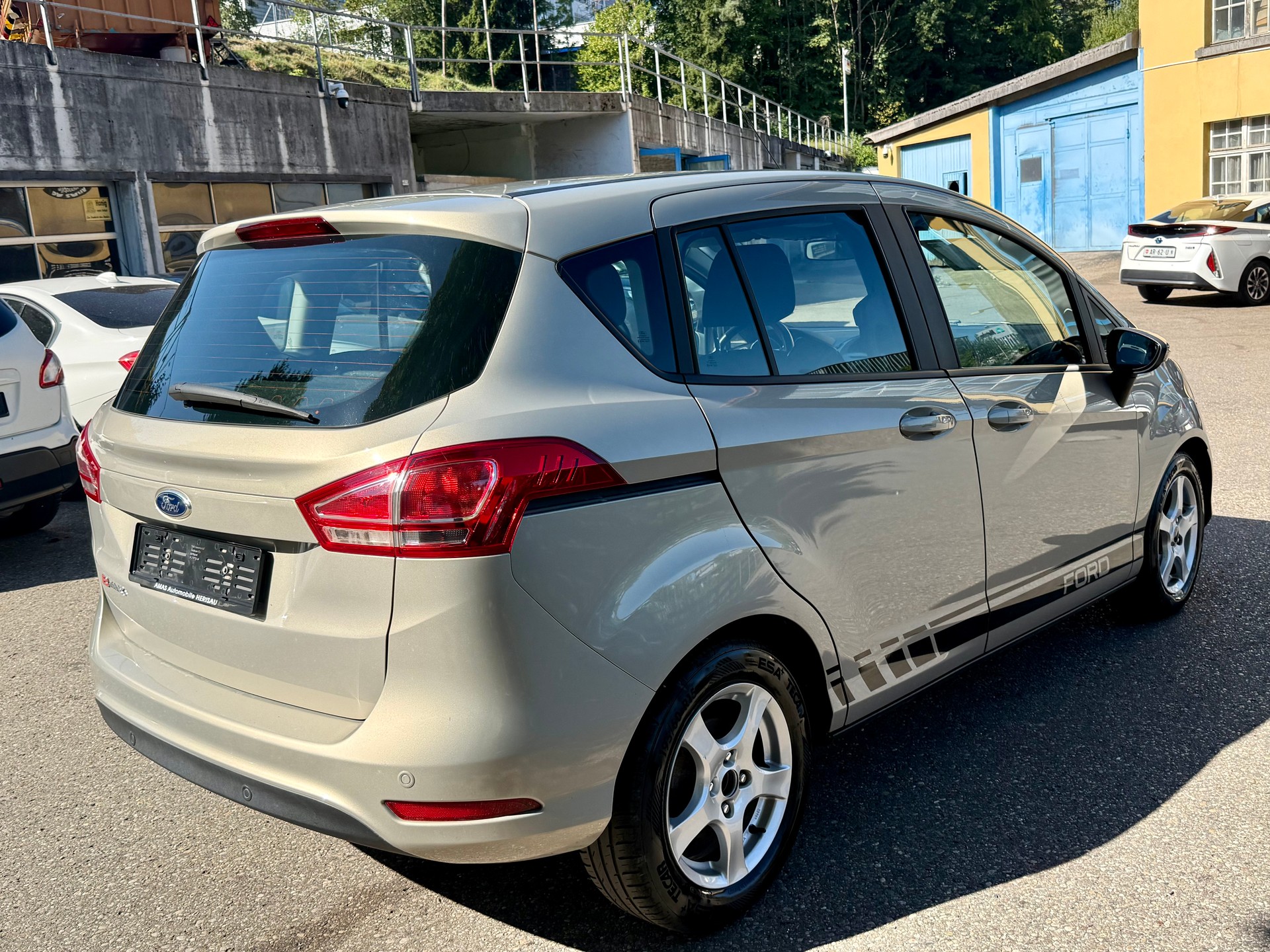 FORD B-Max 1.6 Ti-VCT Trend PowerShift-image-3
