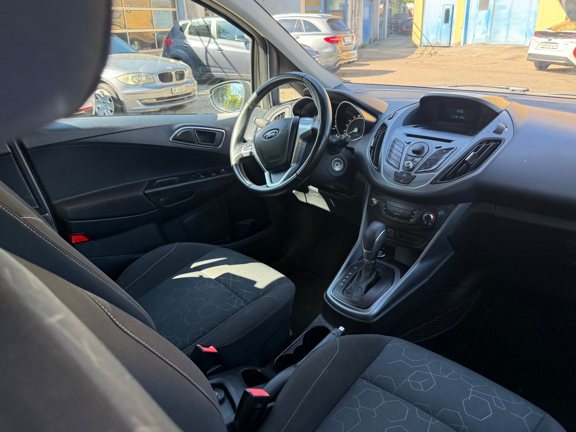 FORD B-Max 1.6 Ti-VCT Trend PowerShift-image-13