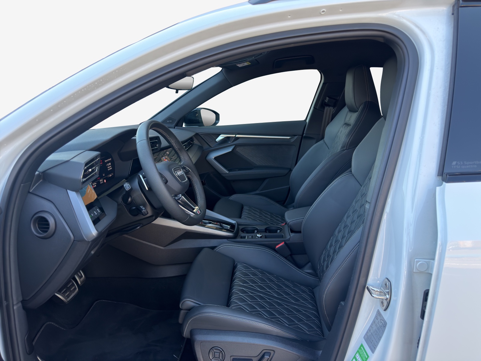 AUDI S3 Sportback TFSI quattro S-tronic-image-7
