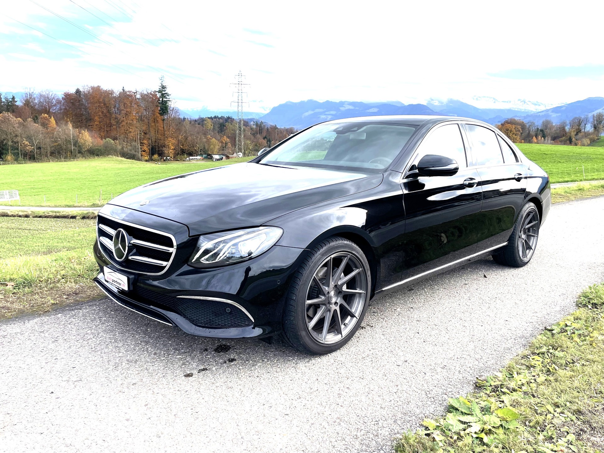 MERCEDES-BENZ E 200 Avantgarde 9G-Tronic-image-0