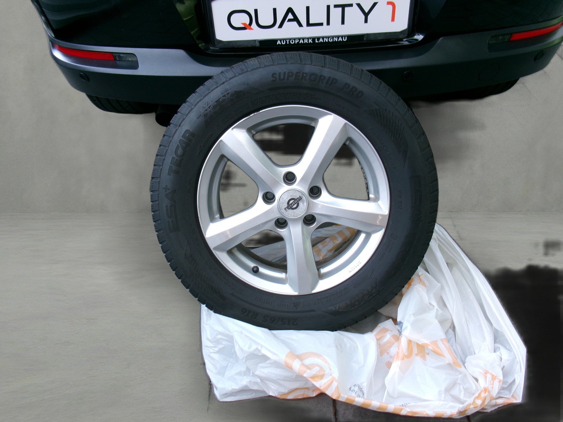 VW Tiguan 2.0 TDI BlueMotion Sport&Style 4Motion-image-10