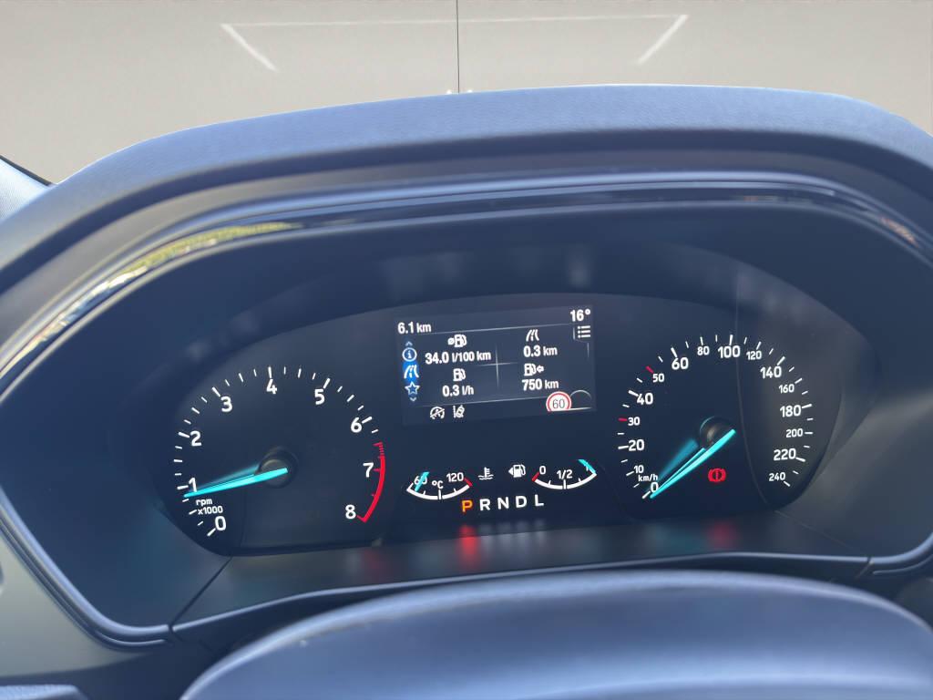 FORD Focus Station Wagon 1.0i EcoB Hybrid 155 ST-Line-image-13