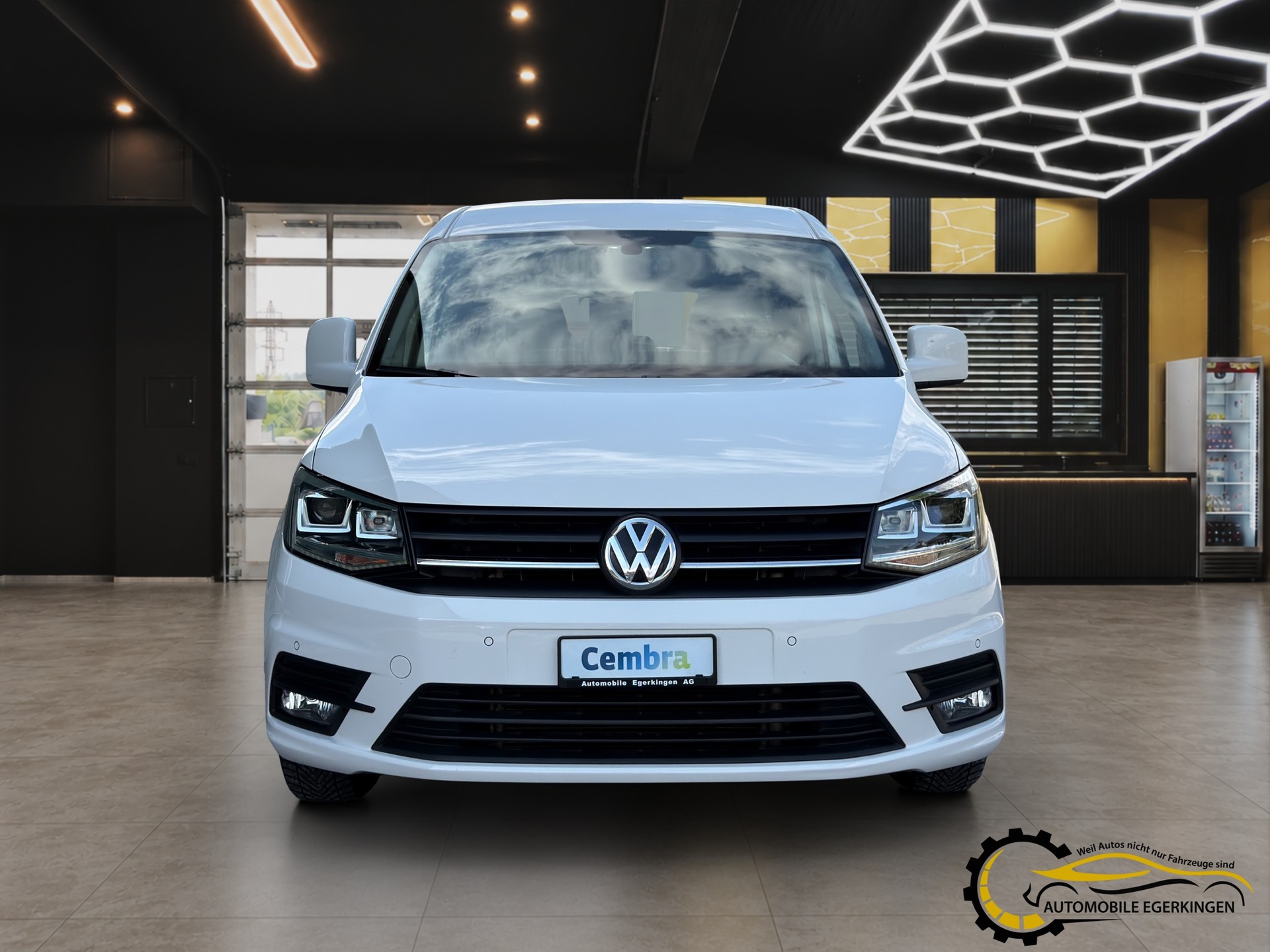 VW Caddy Maxi 2.0TDI BlueMotion Technology DSG-image-1
