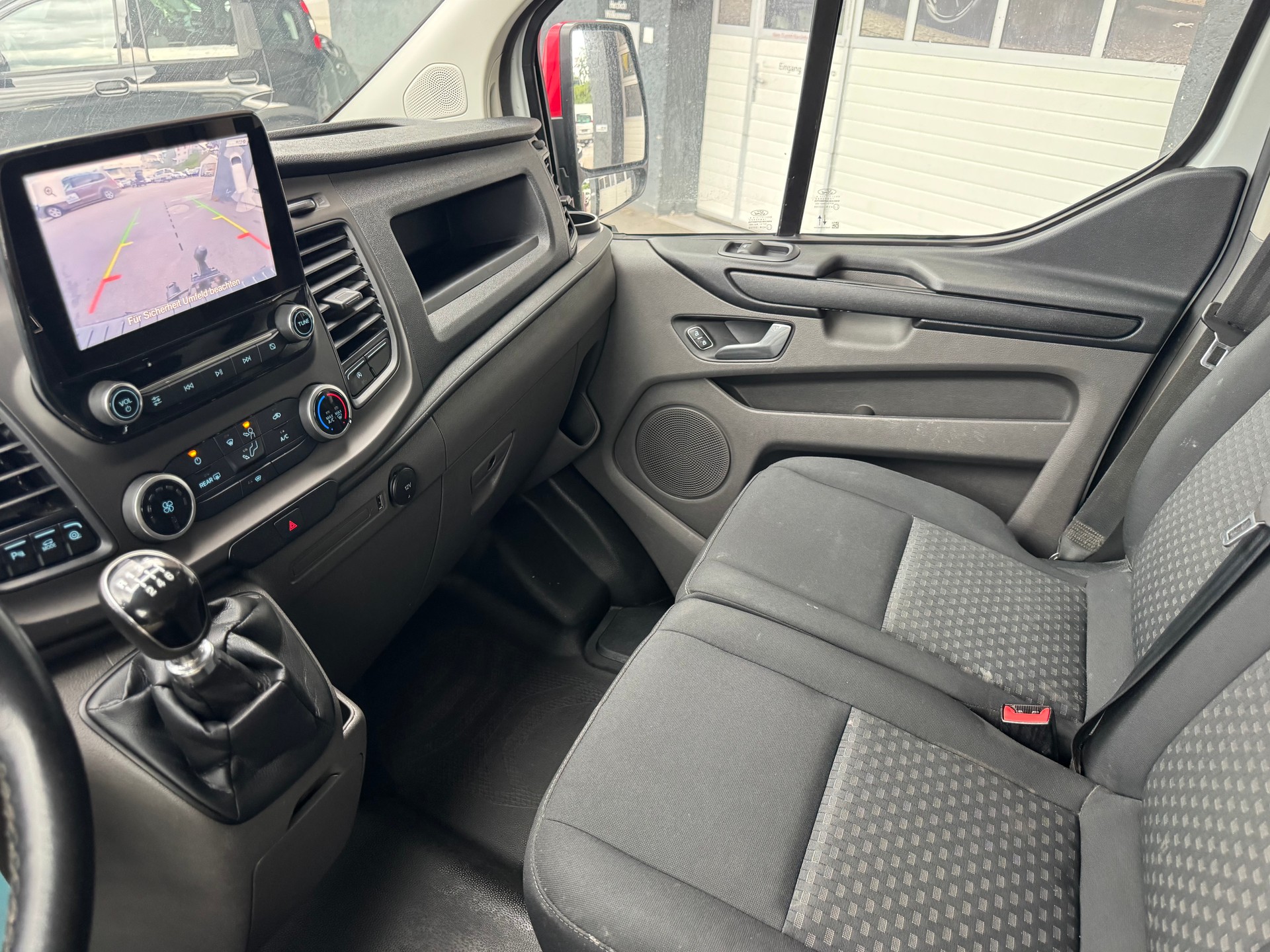 FORD Transit Custom Van 280 L1H1 Basis-image-12