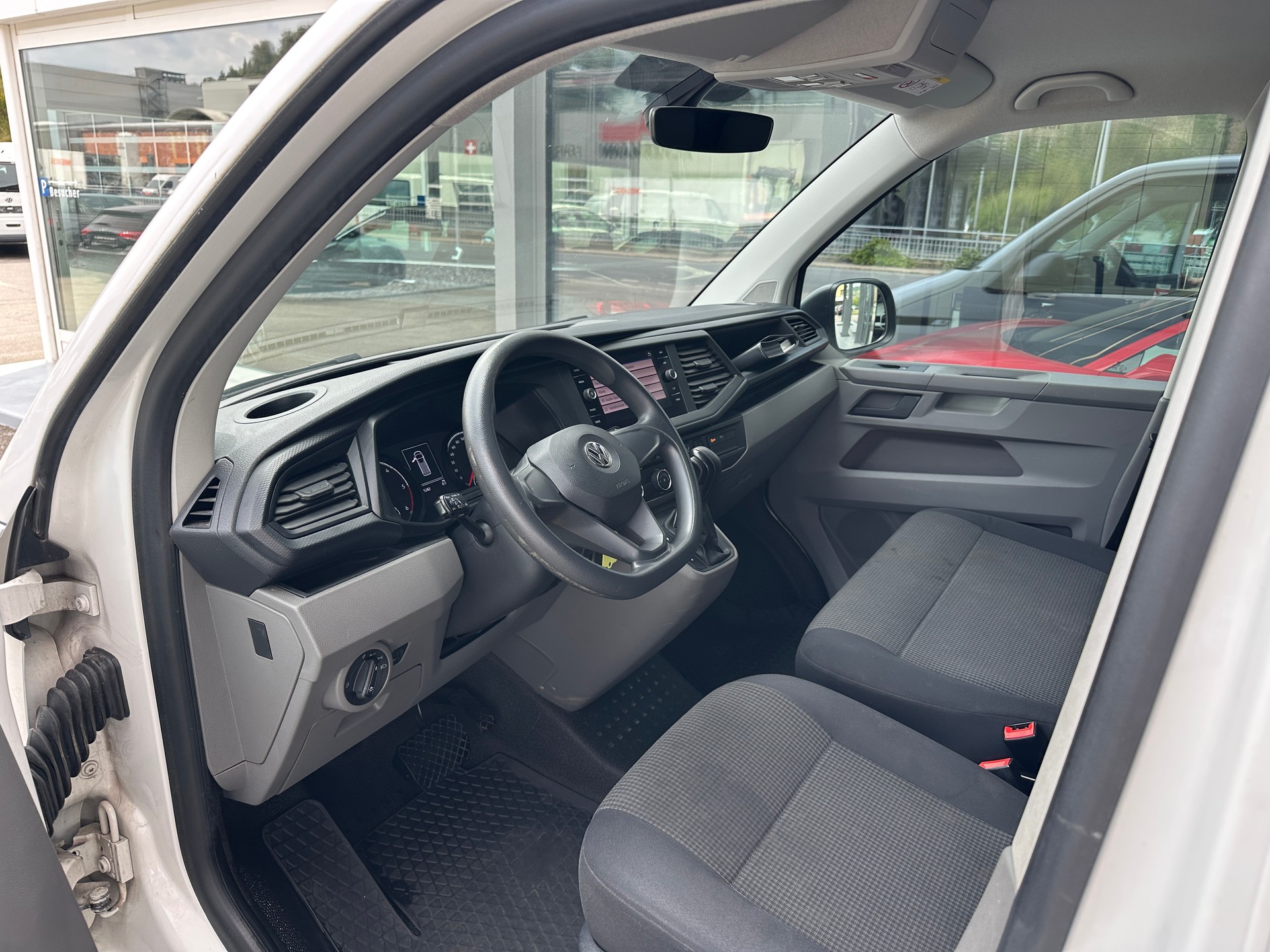 VW T6.1 2.0 TDI DSG 3000-image-2