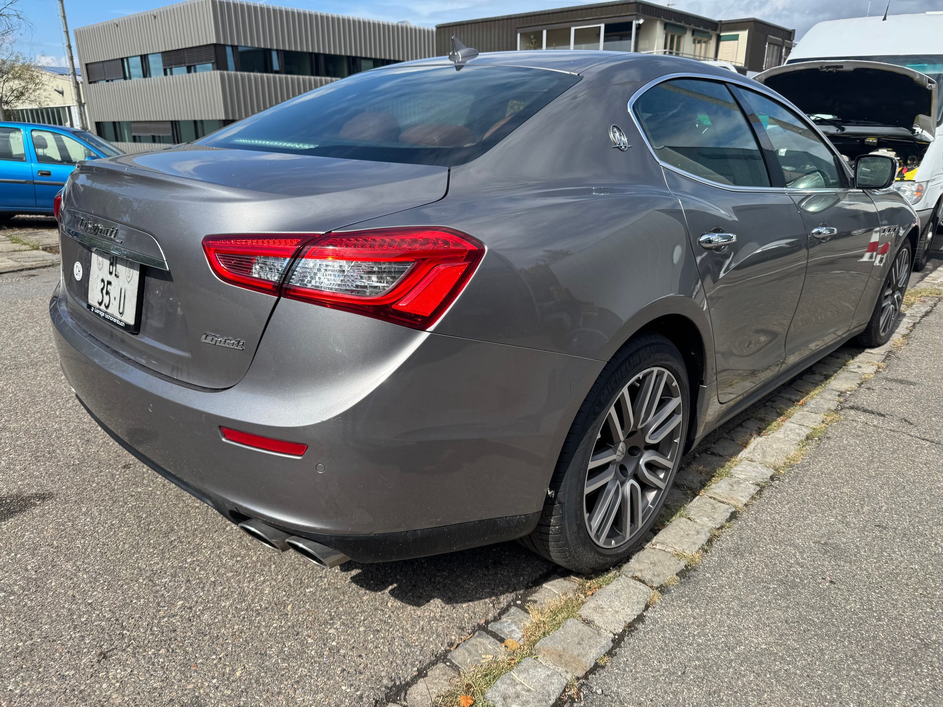 MASERATI GHIBLI-image-3