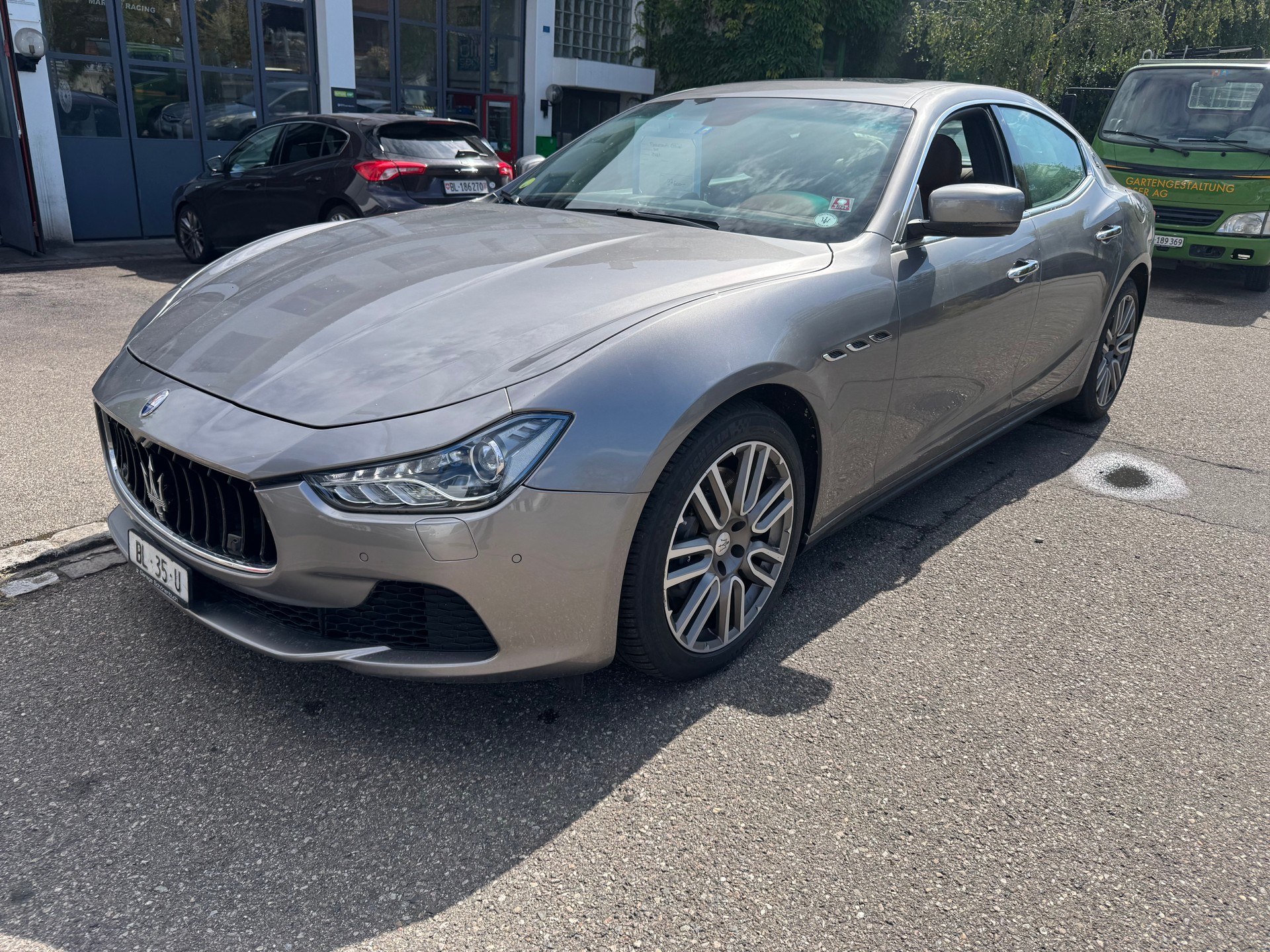 MASERATI GHIBLI-image-1