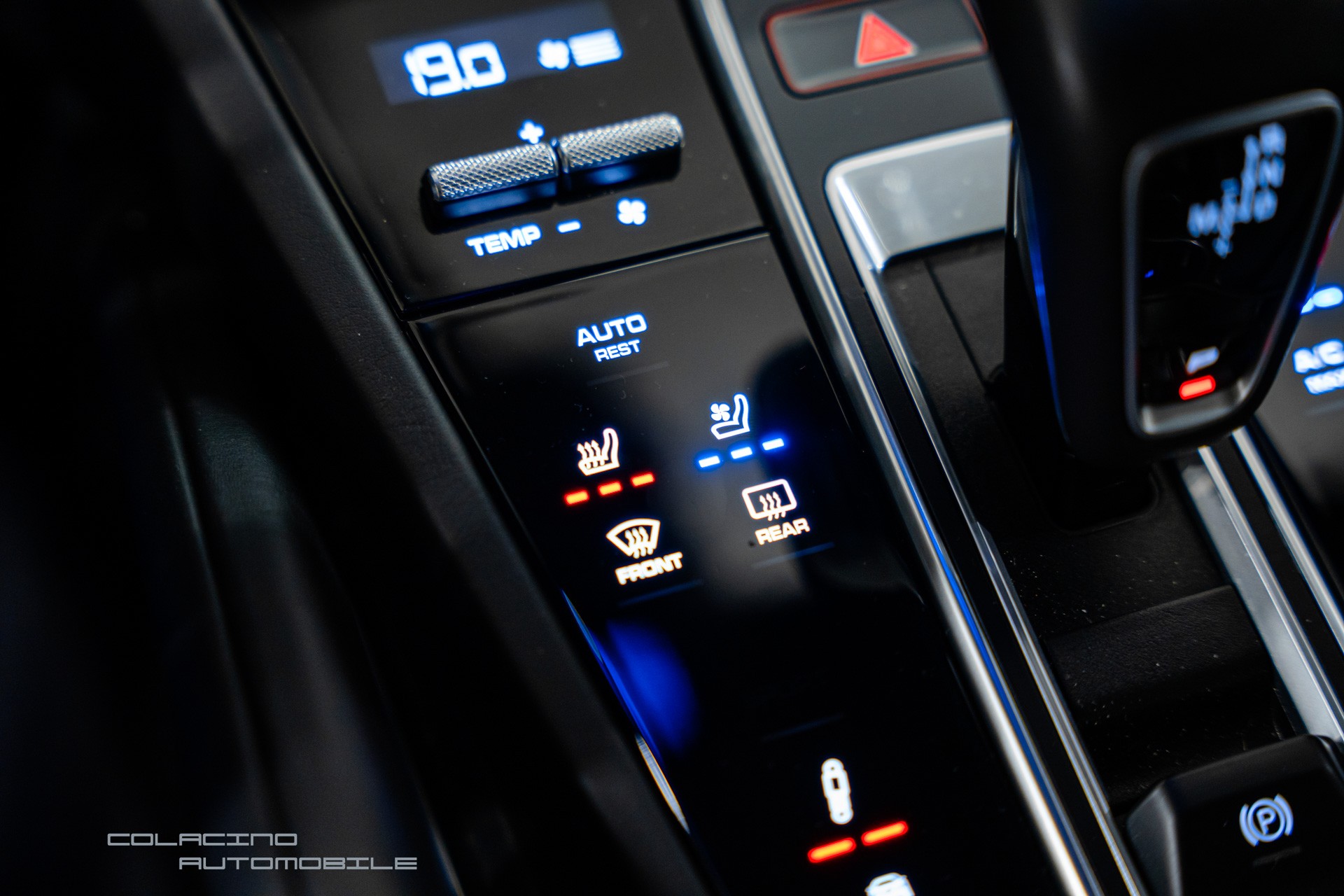 PORSCHE Cayenne Turbo-image-28