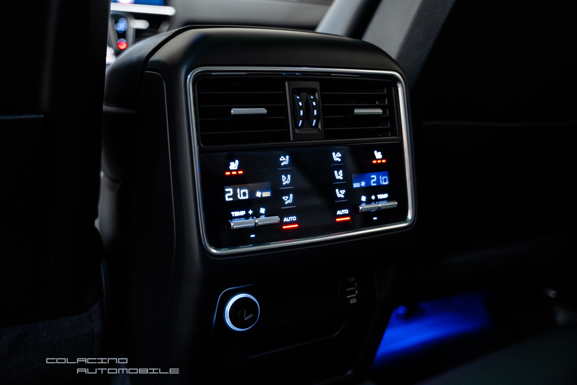 PORSCHE Cayenne Turbo-image-18