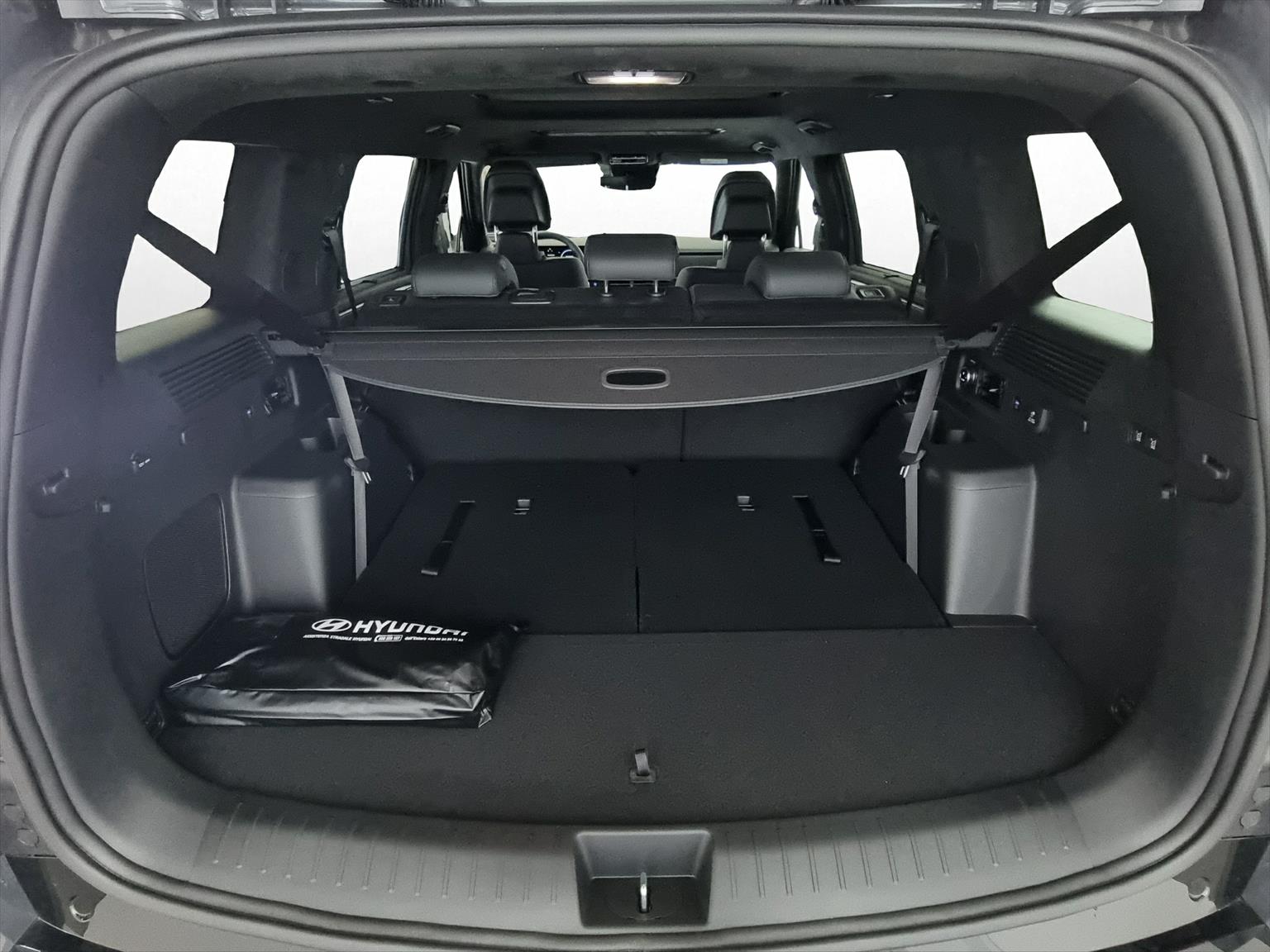 HYUNDAI Santa Fe 1.6 T-GDi HEV Calligraphy + Pano-image-14
