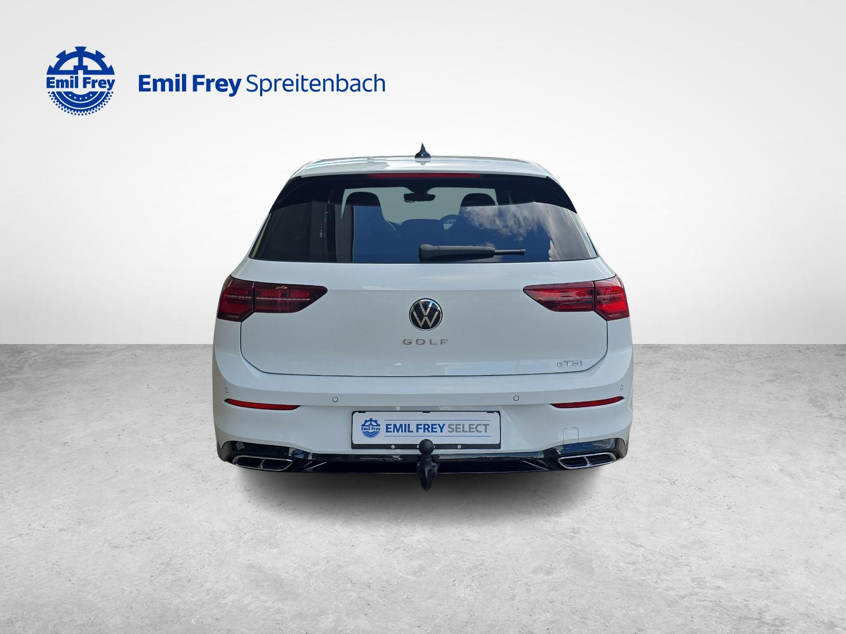 VW Golf VIII 1.5 eTSI R-Line DSG-showroom-element-3