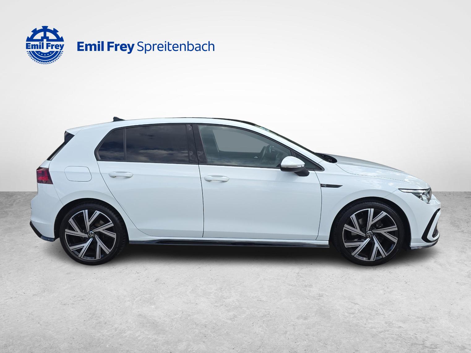 VW Golf VIII 1.5 eTSI R-Line DSG-image-5
