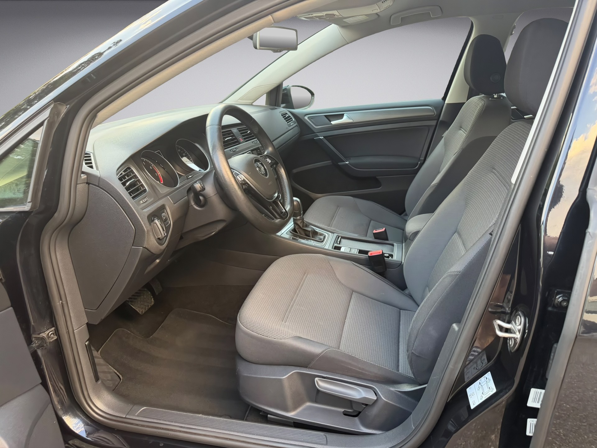 VW Golf 1.2 TSI Comfortline DSG-image-8