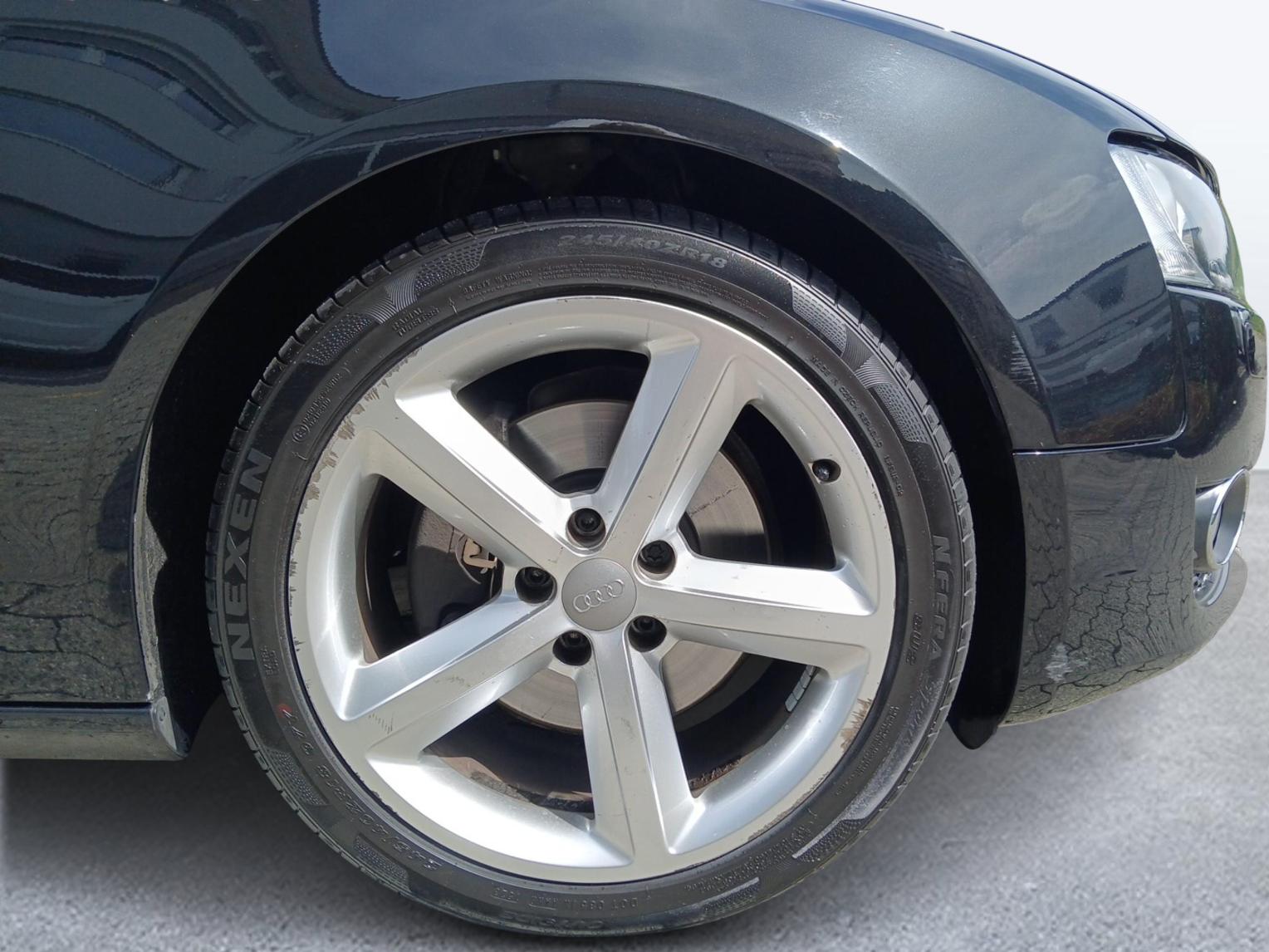 AUDI A5 Coupé 3.0 V6 TDI quattro-image-15