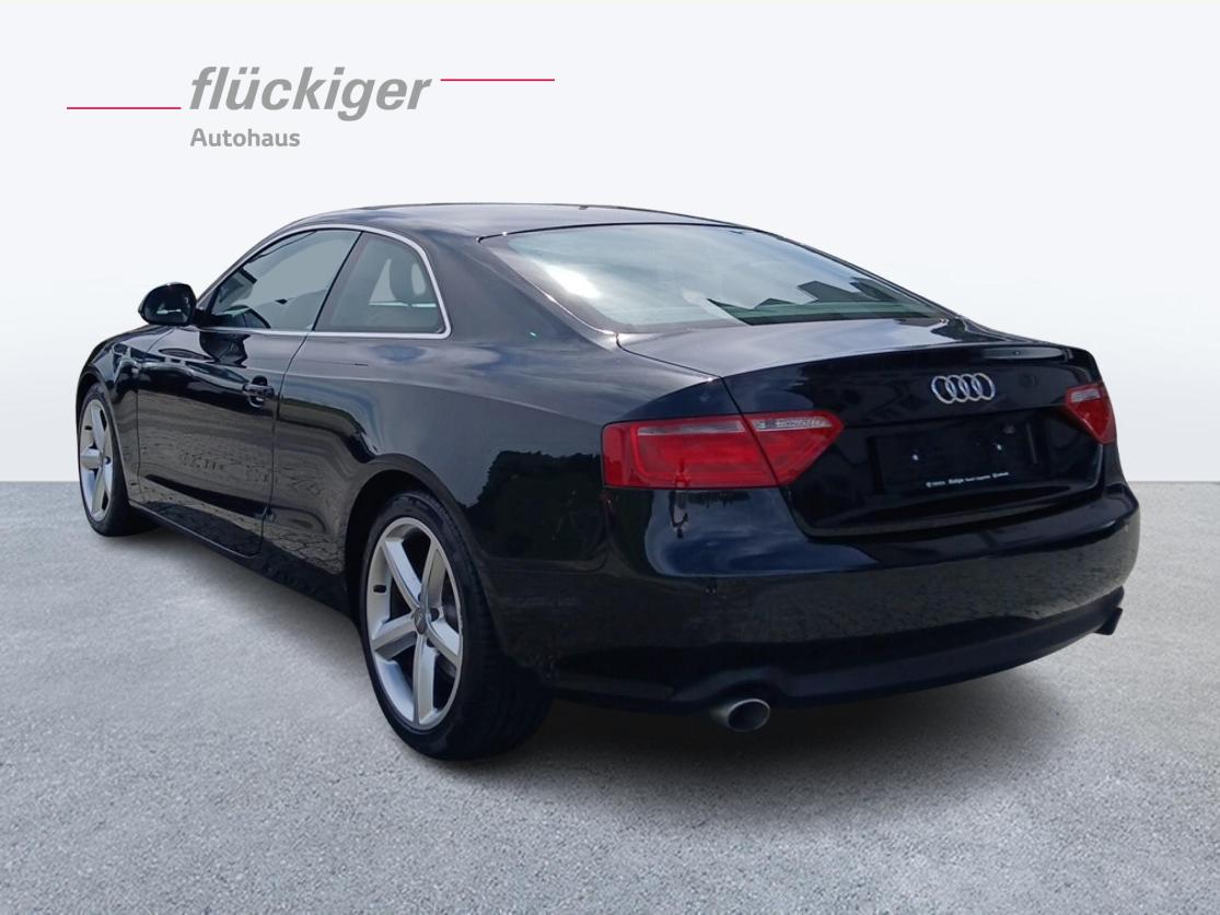 AUDI A5 Coupé 3.0 V6 TDI quattro-image-2