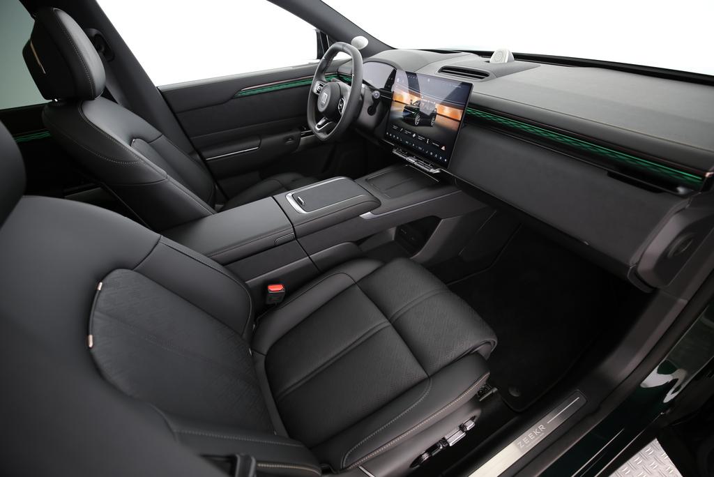 ZEEKR 7X Privilege AWD-image-13