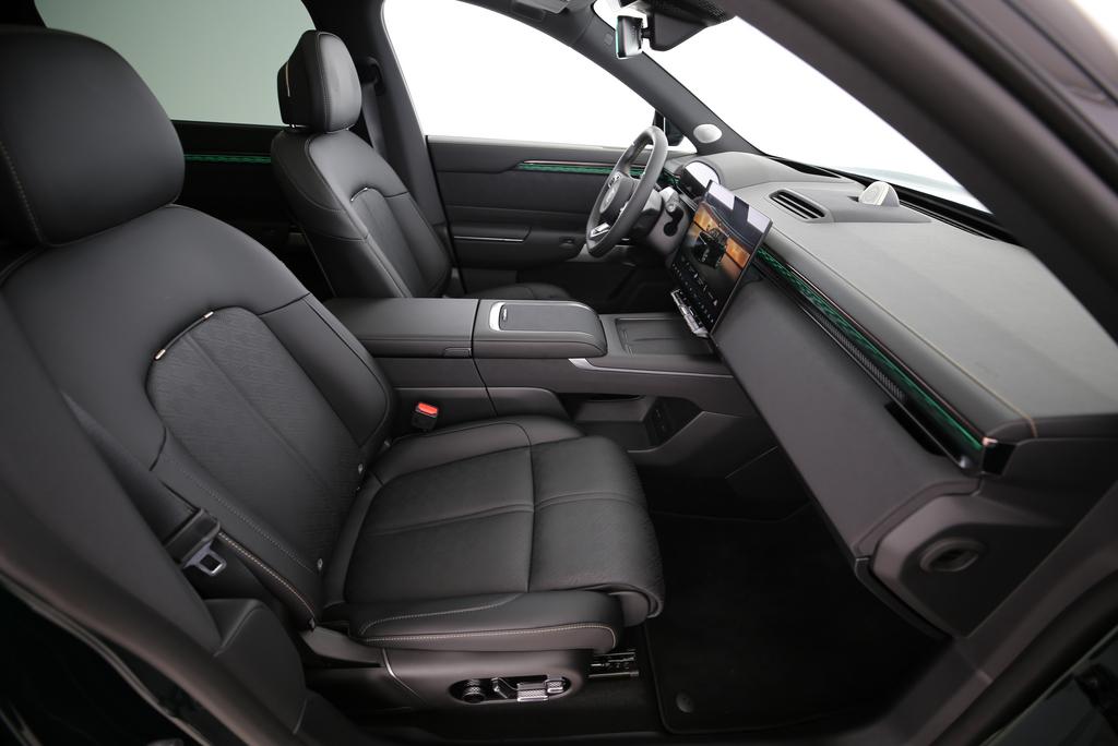 ZEEKR 7X Privilege AWD-image-12
