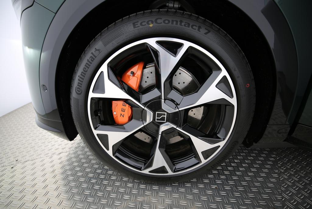 ZEEKR 7X Privilege AWD-image-5