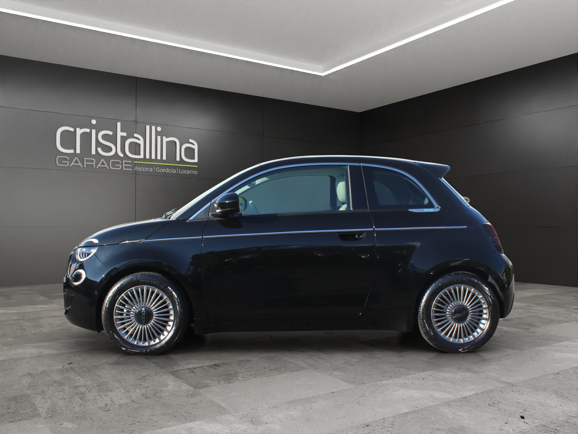 FIAT 500 La Prima-showroom-element-1