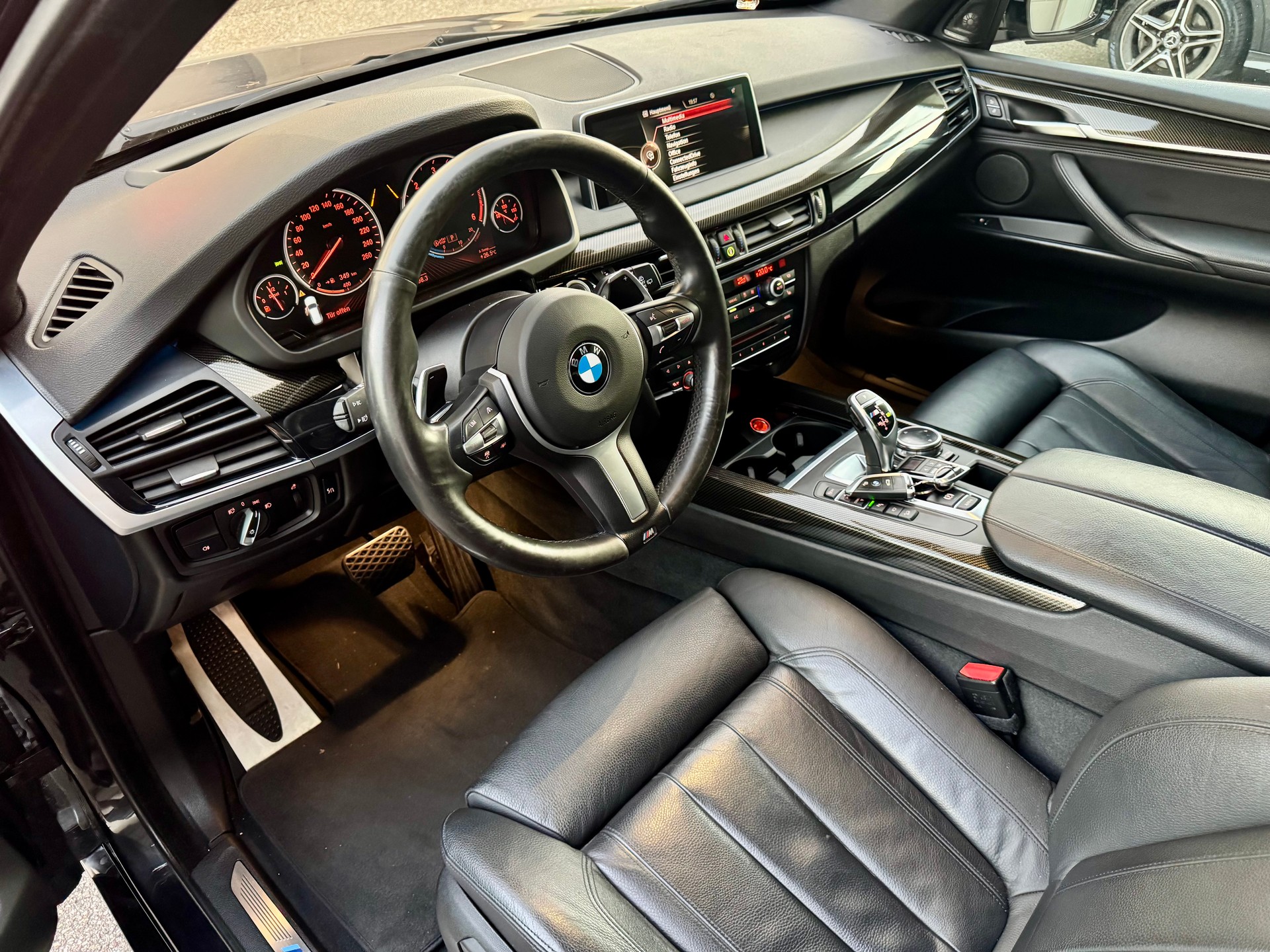 BMW X5 xDrive M50d Steptronic-image-5