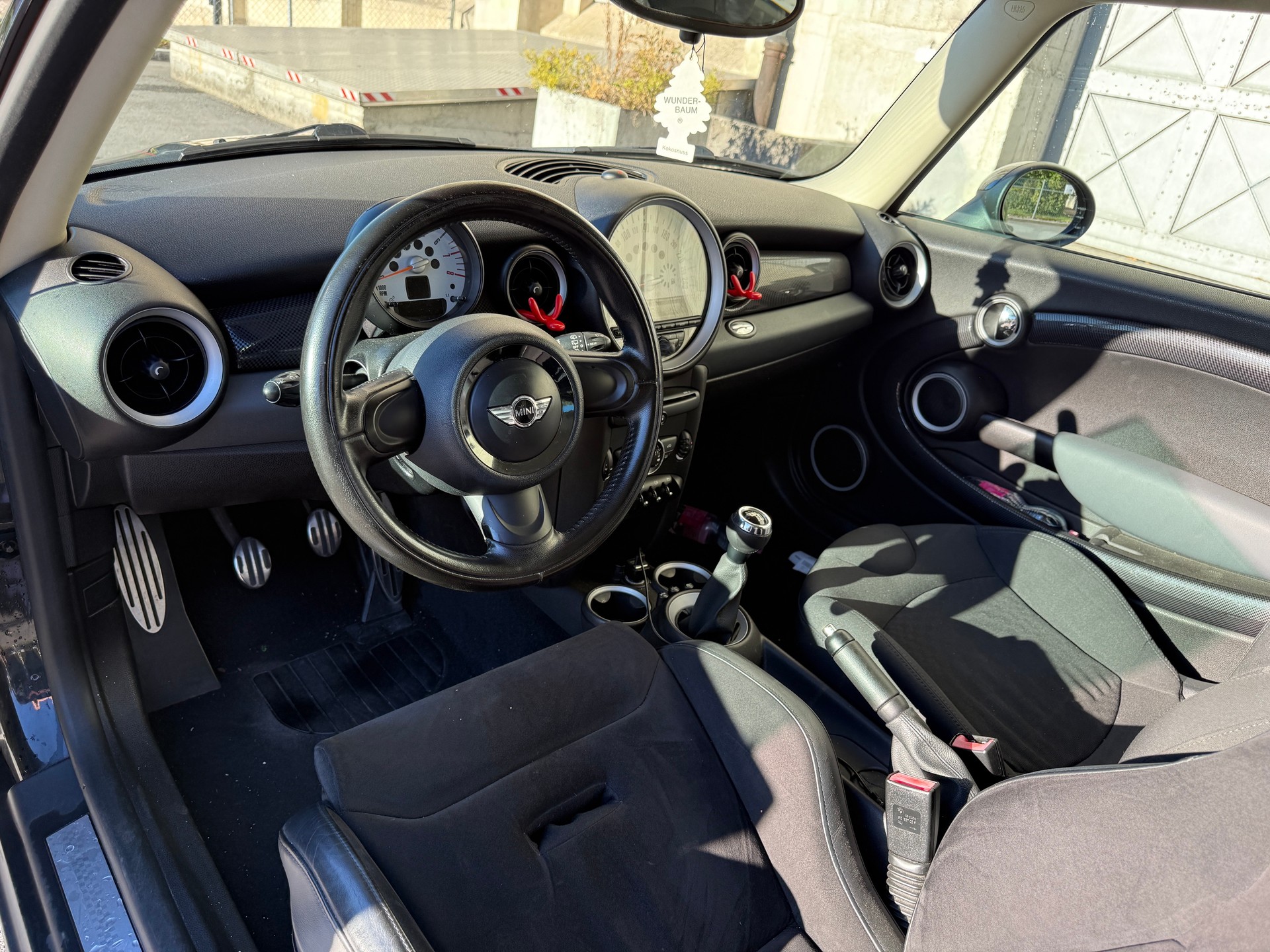 MINI Cooper S Challenge 1/36-image-6