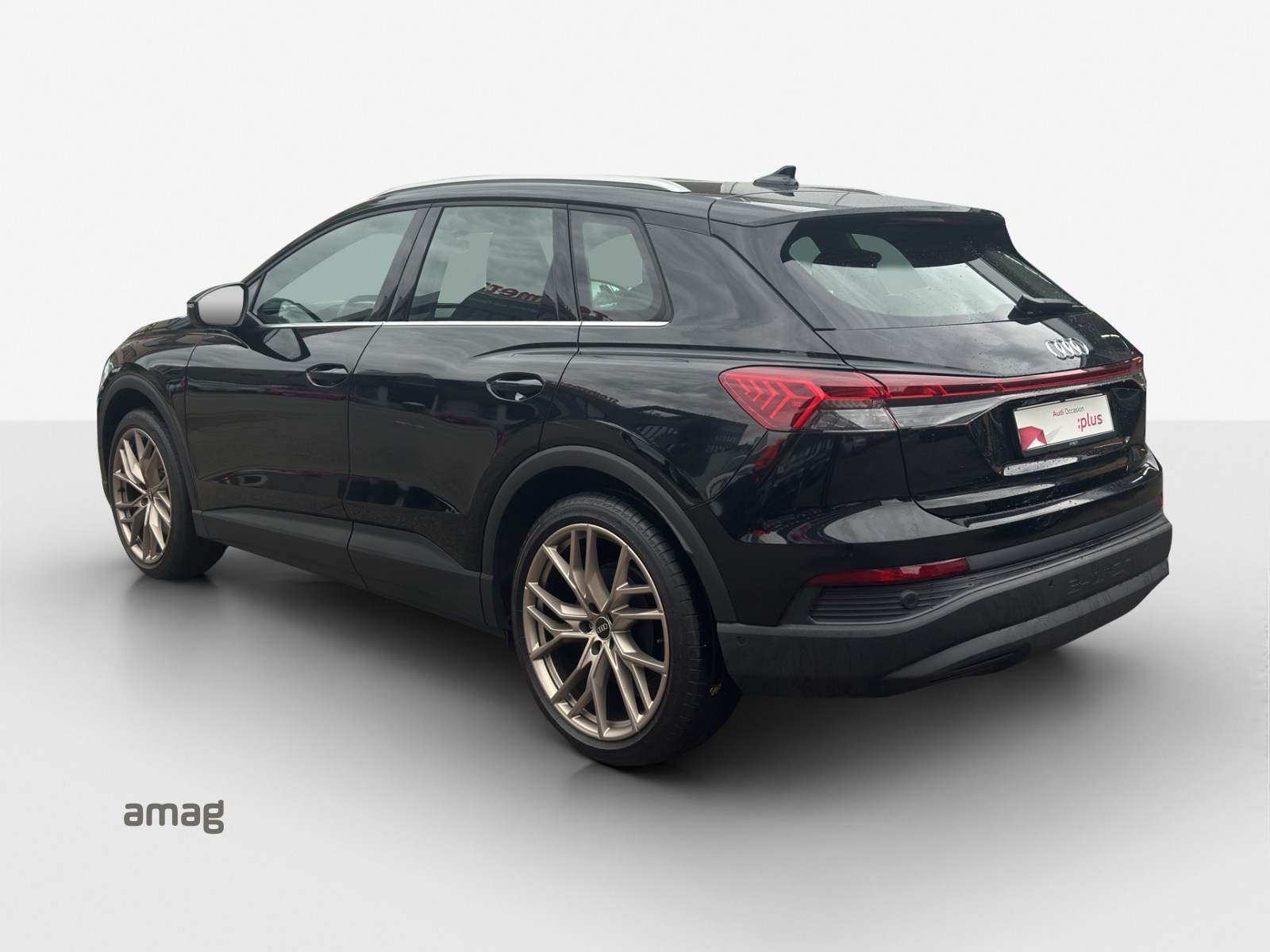 AUDI Q4 e-tron 40-image-2