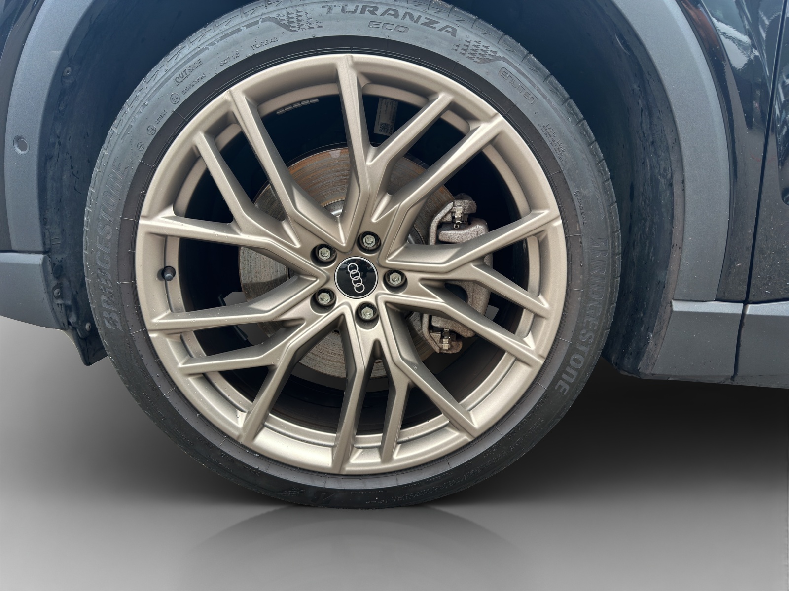 AUDI Q4 e-tron 40-image-15