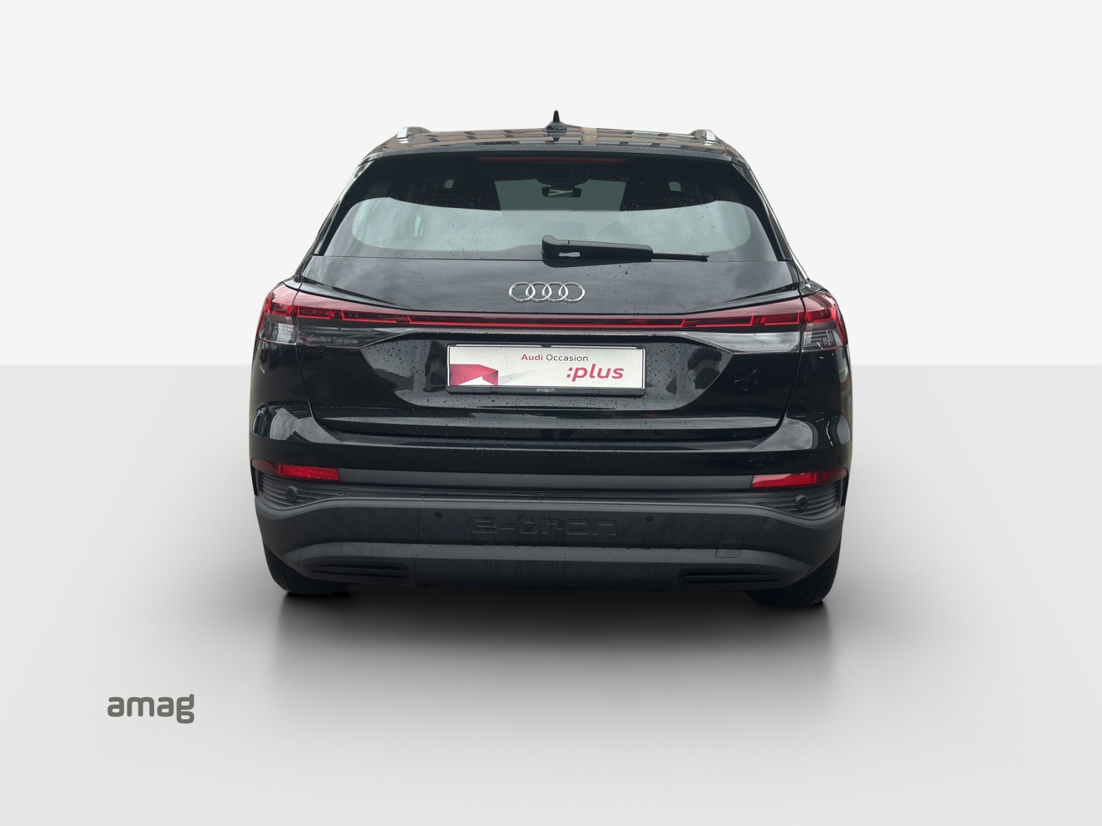 AUDI Q4 e-tron 40-showroom-element-3