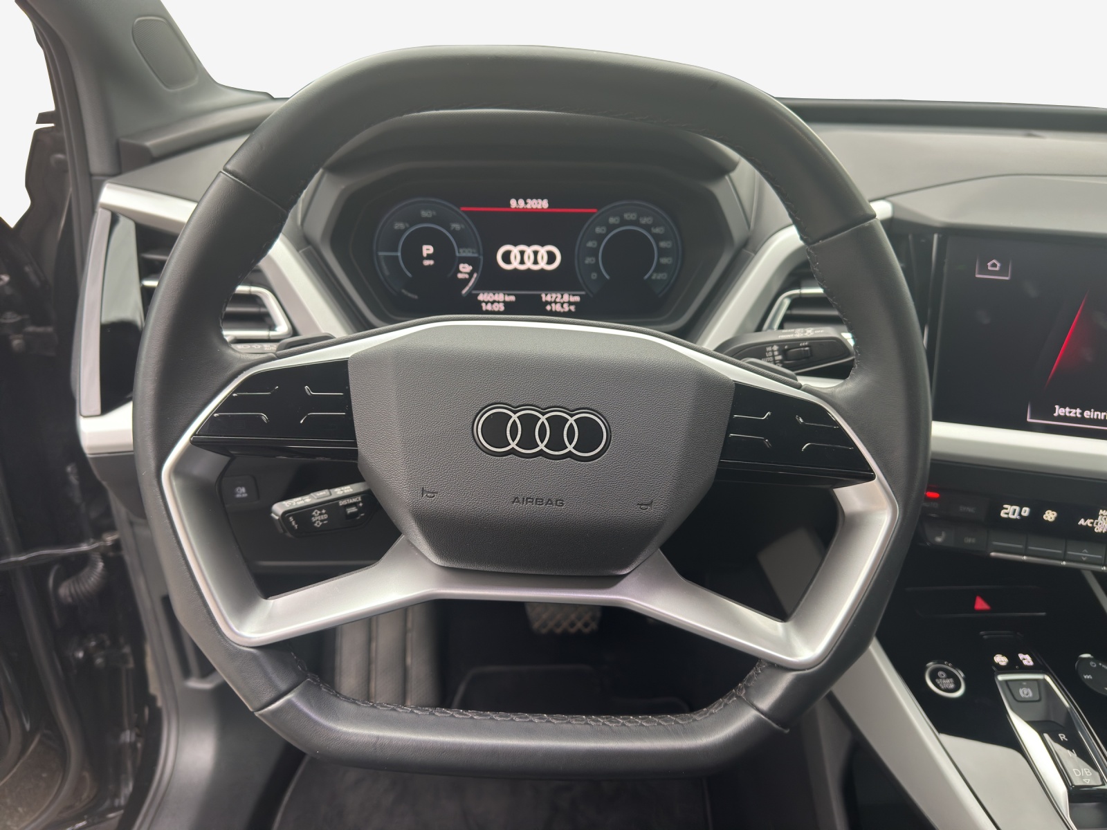 AUDI Q4 e-tron 40-image-10