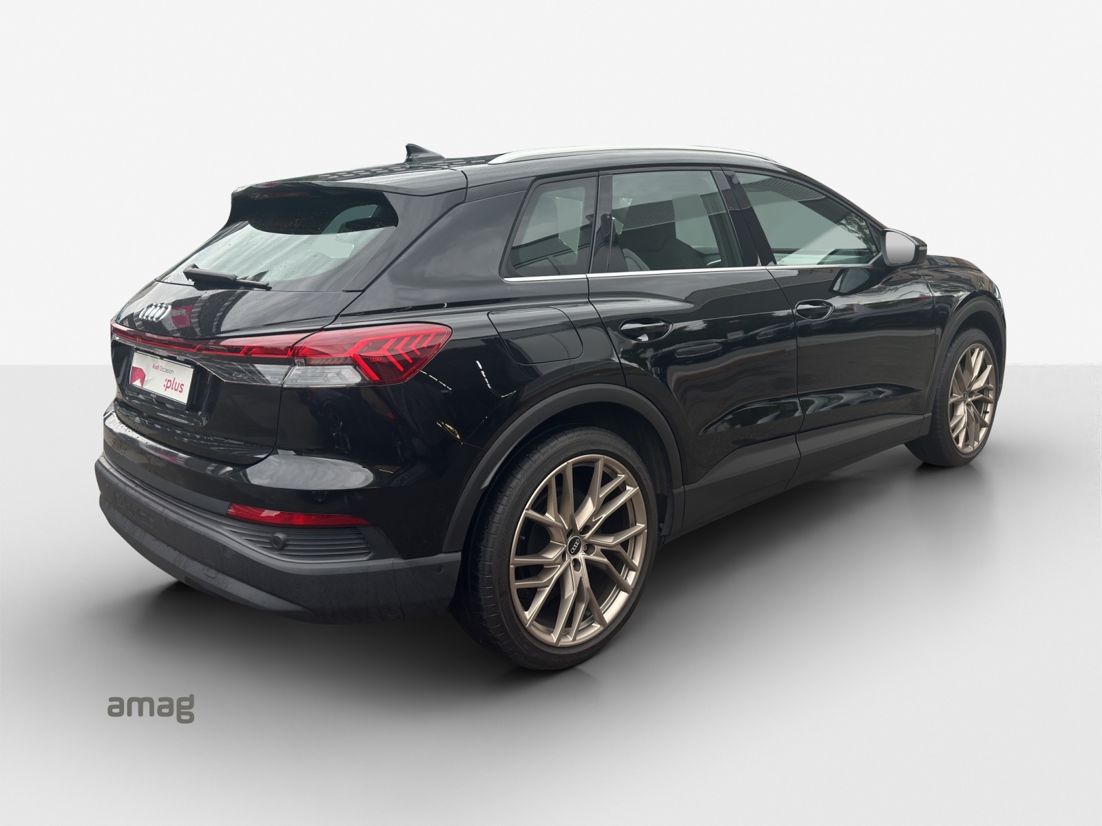 AUDI Q4 e-tron 40-image-5