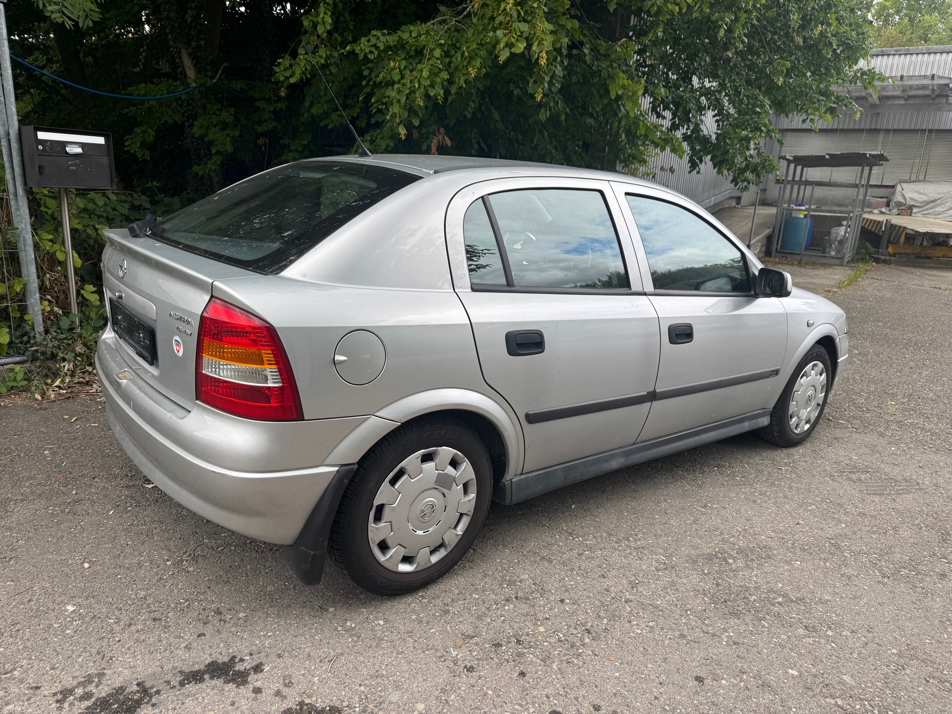 OPEL Astra 1.6i 16V Comfort-image-2