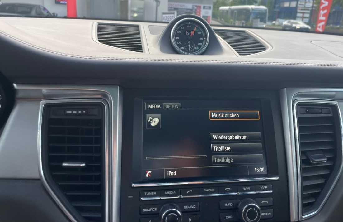 PORSCHE 3.6 V6 Turbo-image-3