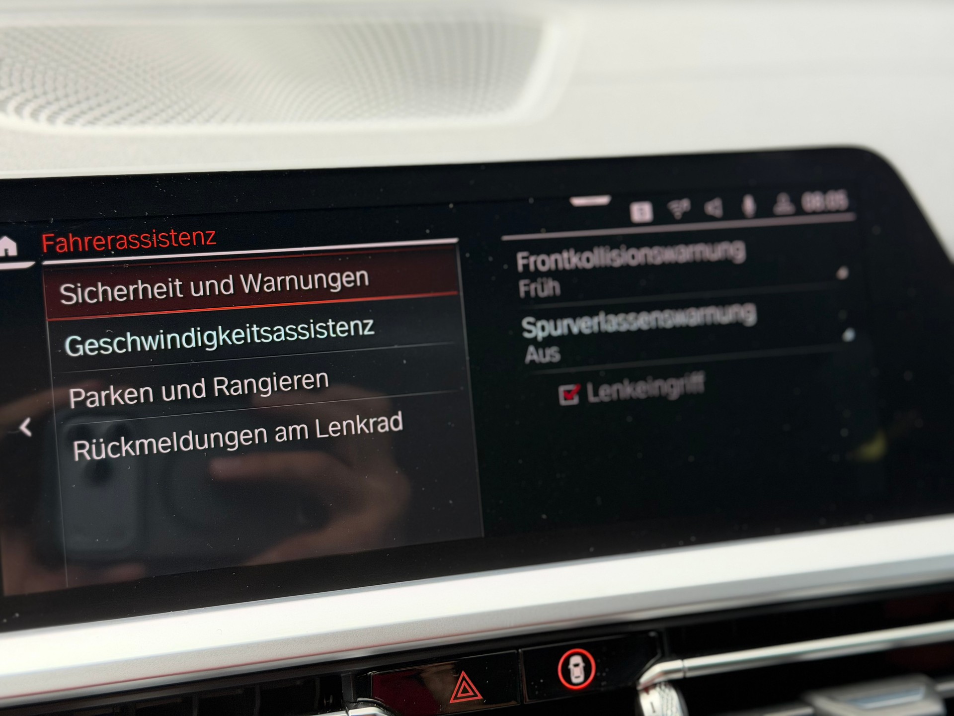 BMW 320d xDrive Touring Sport Line Steptronic-image-23