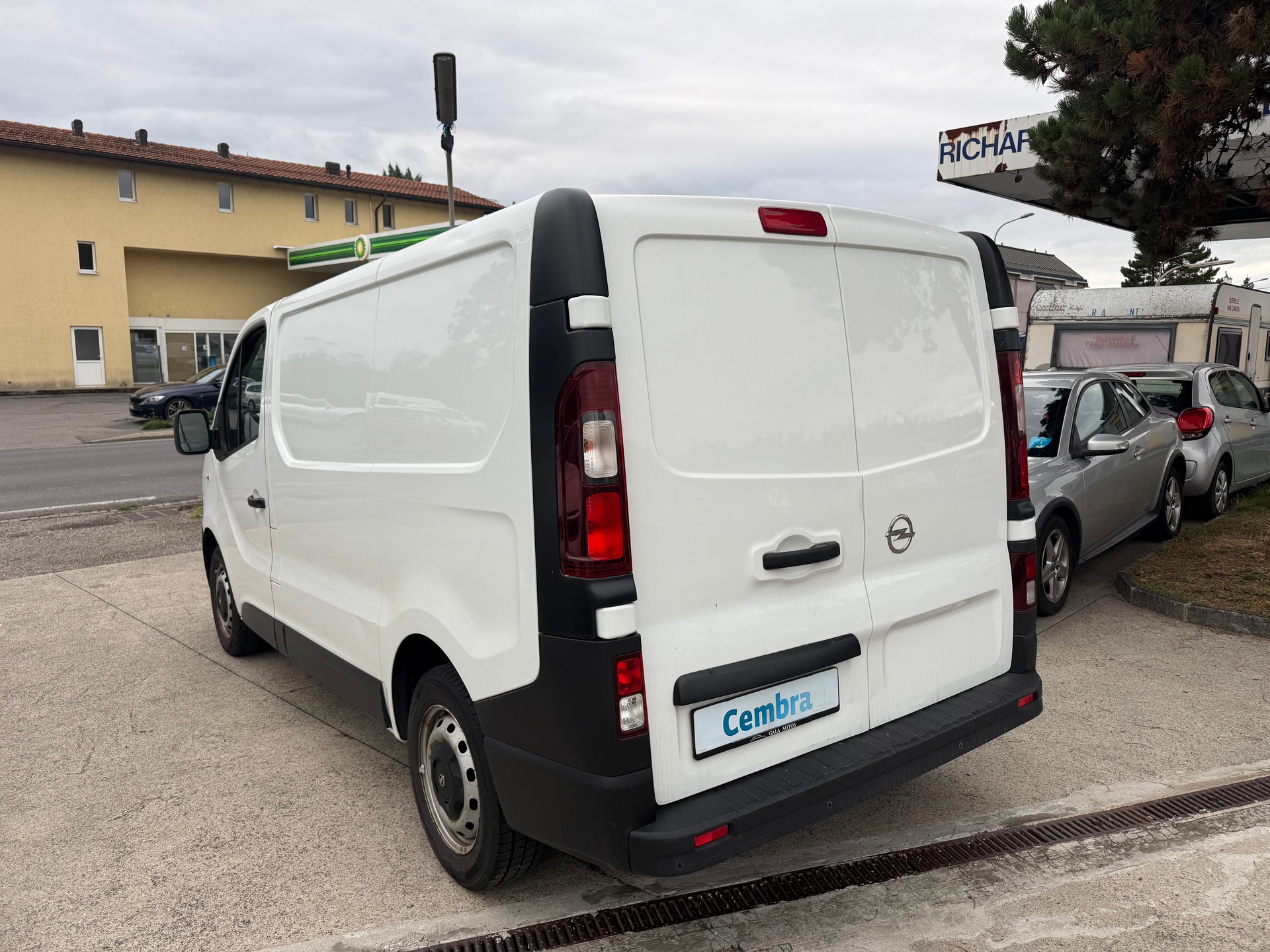 OPEL Vivaro 1.6 CDTI 2.7t L1H1-image-11