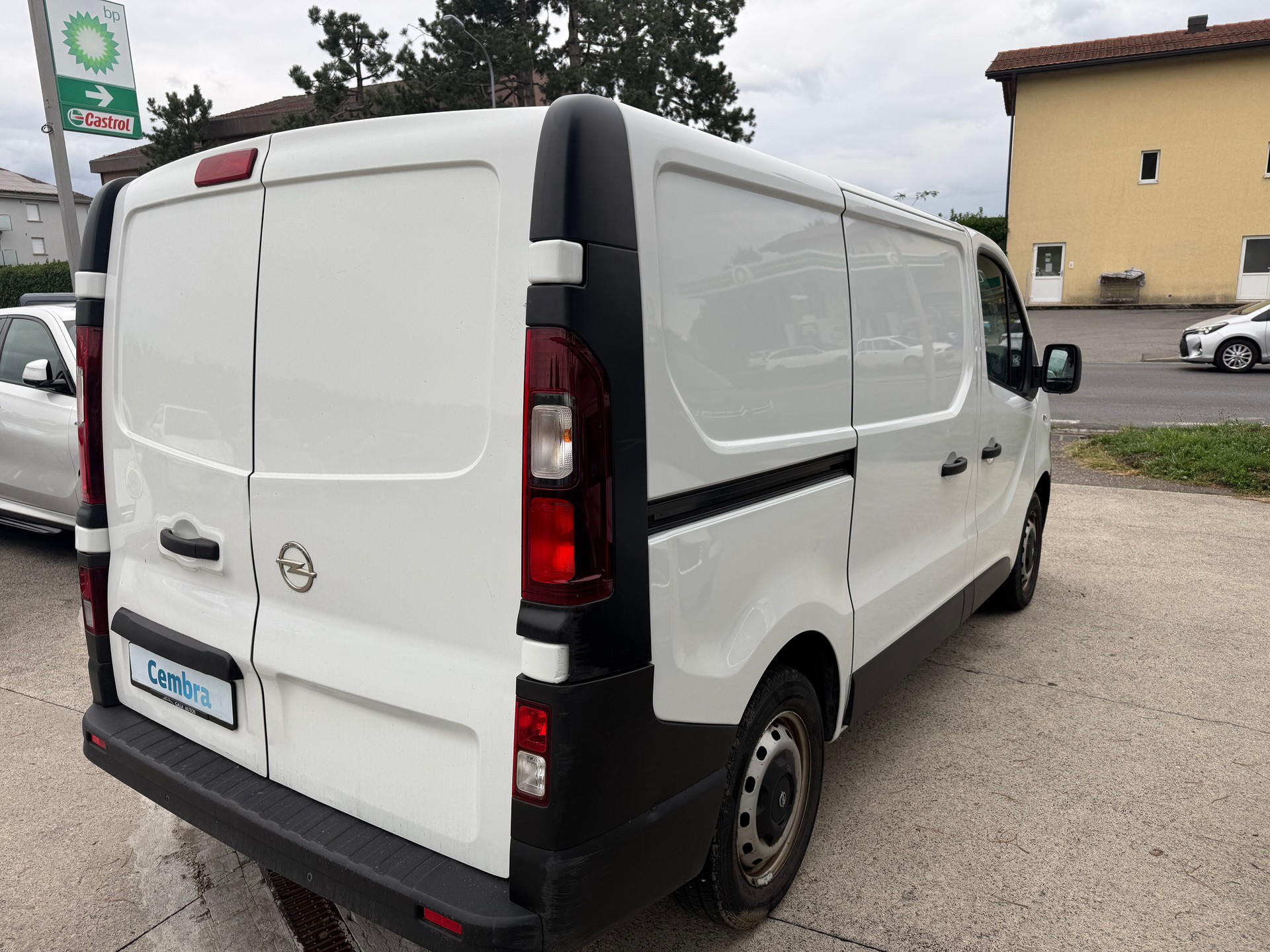 OPEL Vivaro 1.6 CDTI 2.7t L1H1-image-9