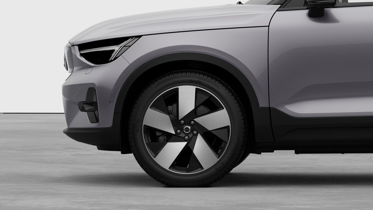VOLVO EX40 Twin Performance Ultra AWD-image-6