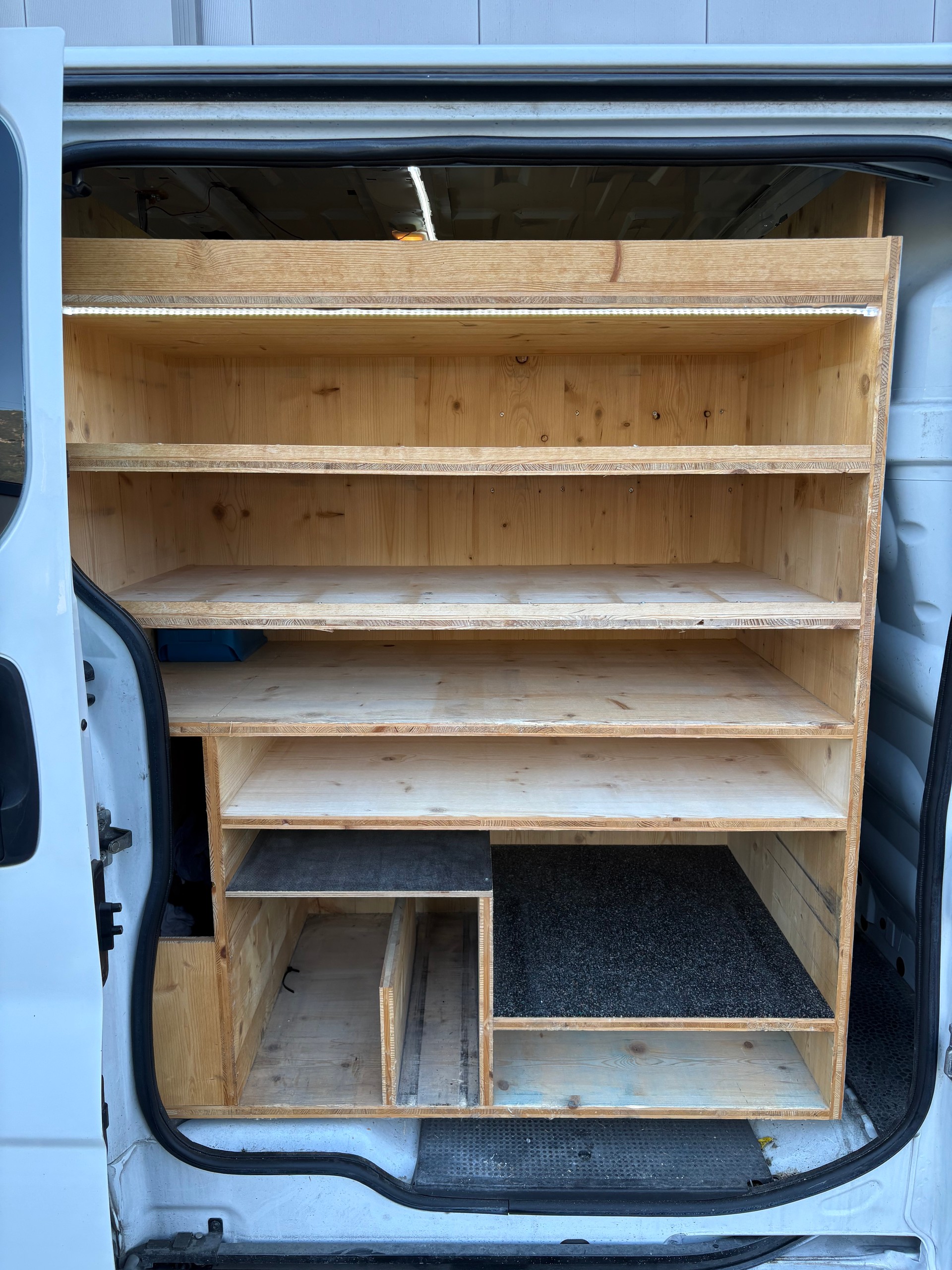 OPEL Vivaro 2.0 CDTI 2.7t L1H1-image-15
