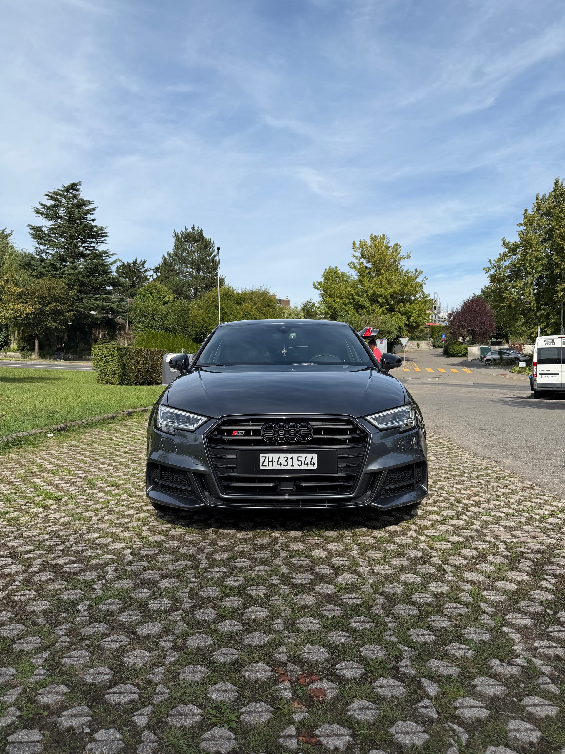 AUDI S3 2.0 T FSI quattro S-Tronic-image-1