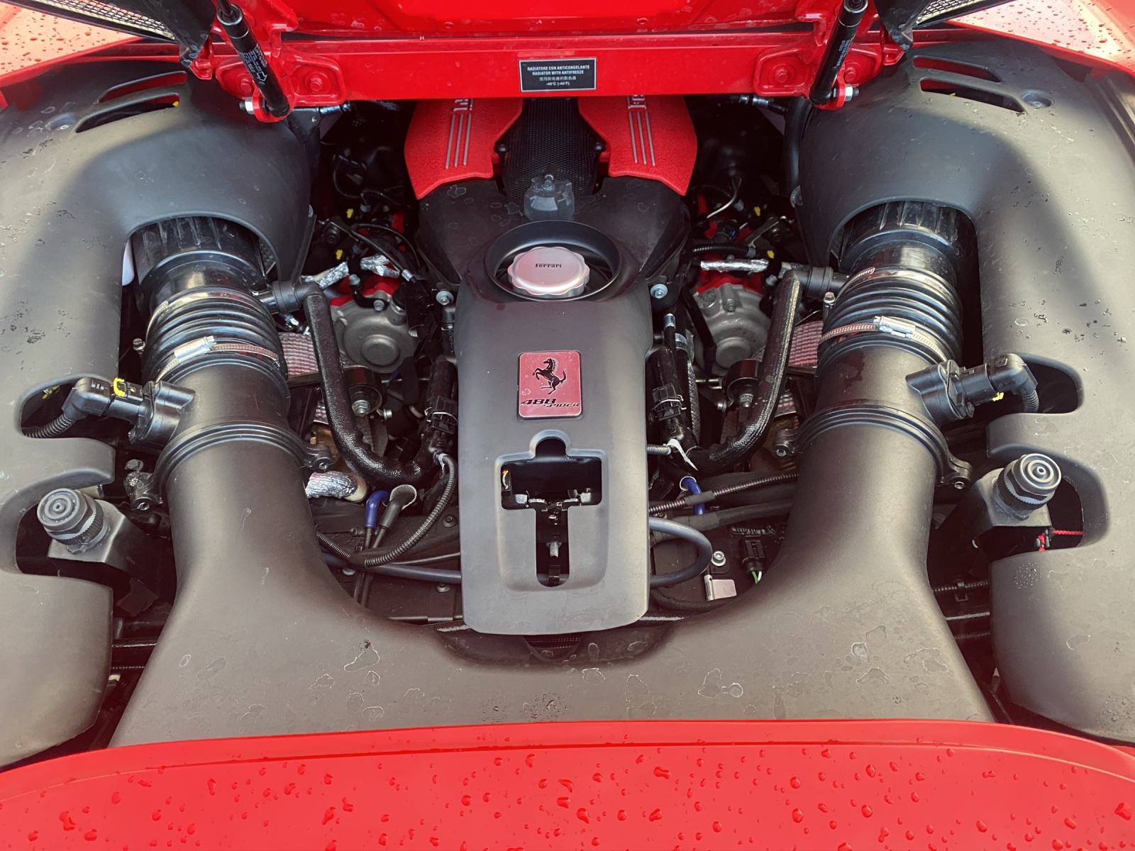 FERRARI 488 Spider 3.9 V8-image-11