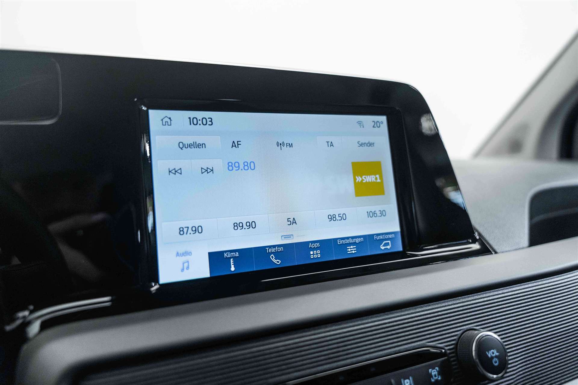 FORD Tourneo Courier 1.0 EcoBoost Titanium Automat-image-19
