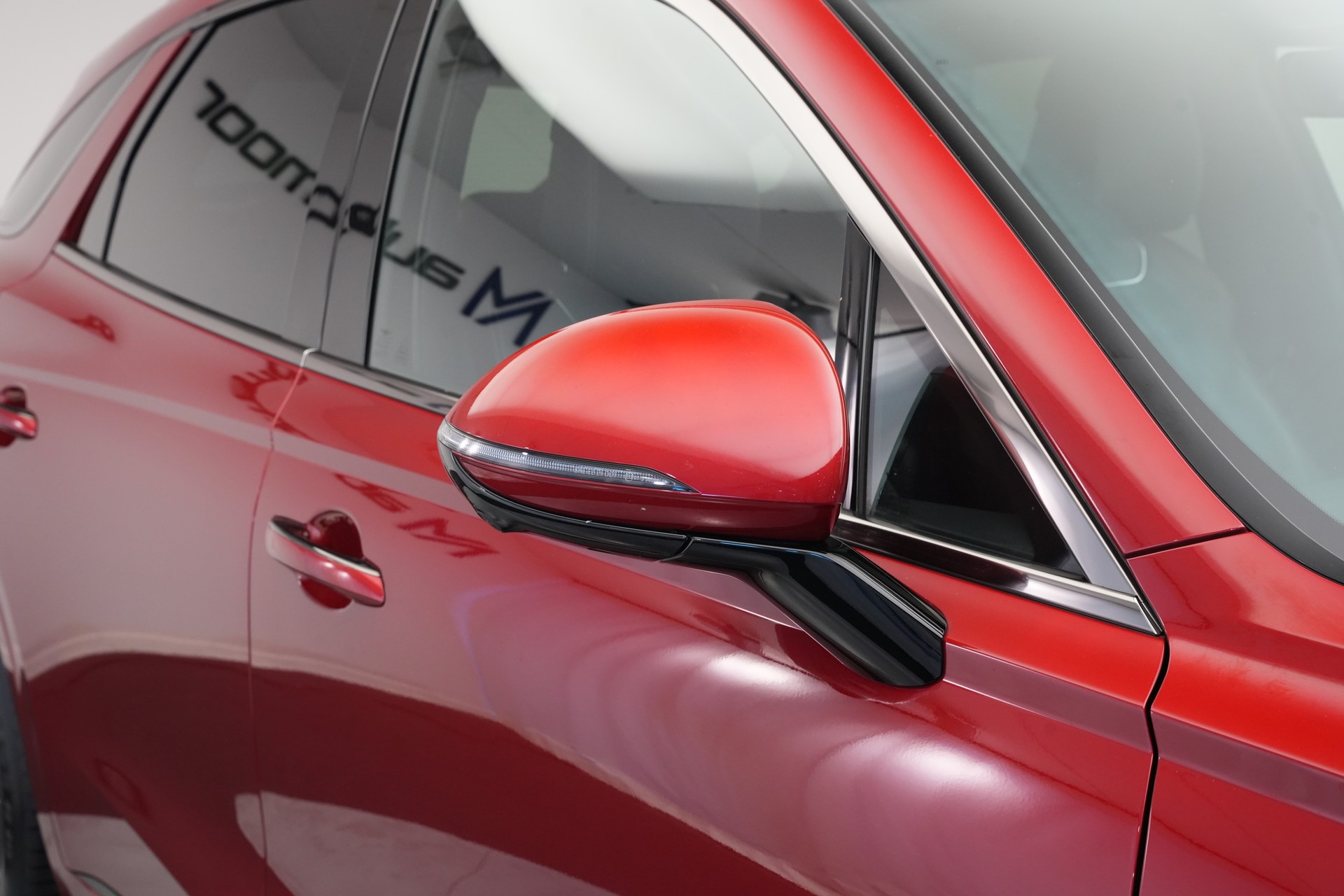 GENESIS GV70 2.5 TGDI Premium AT8 AWD-image-55