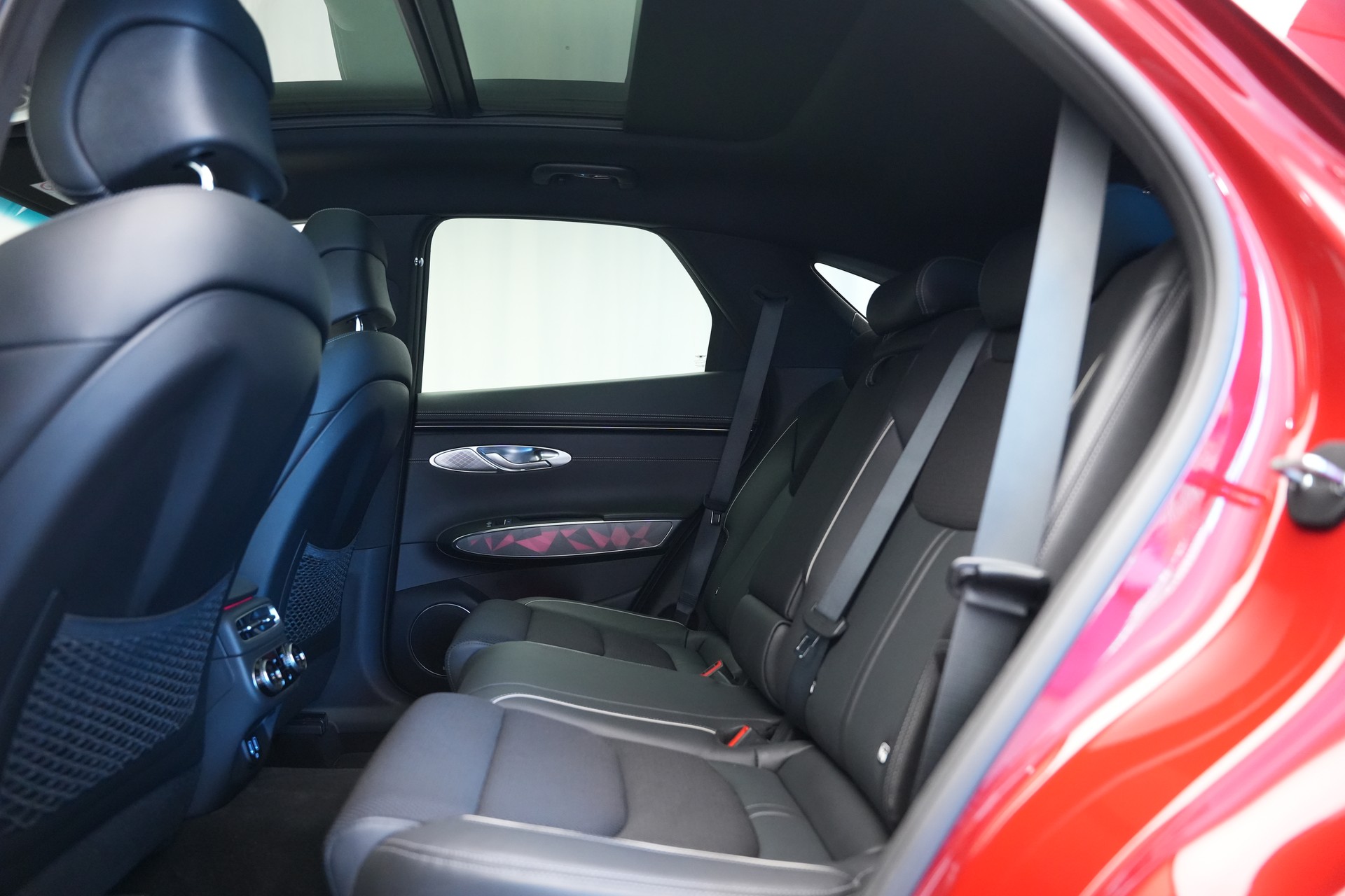 GENESIS GV70 2.5 TGDI Premium AT8 AWD-image-14