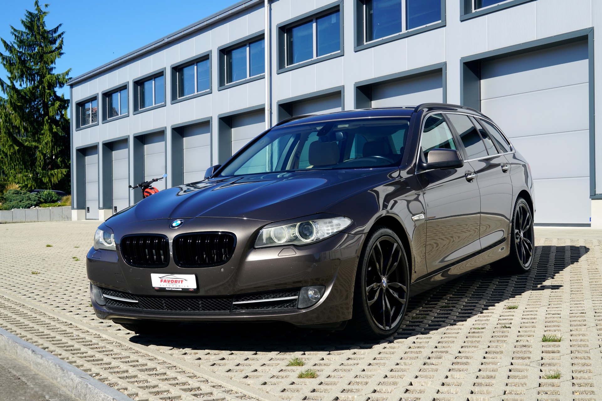 BMW 530d xDrive Touring Steptronic (CH)-image-0