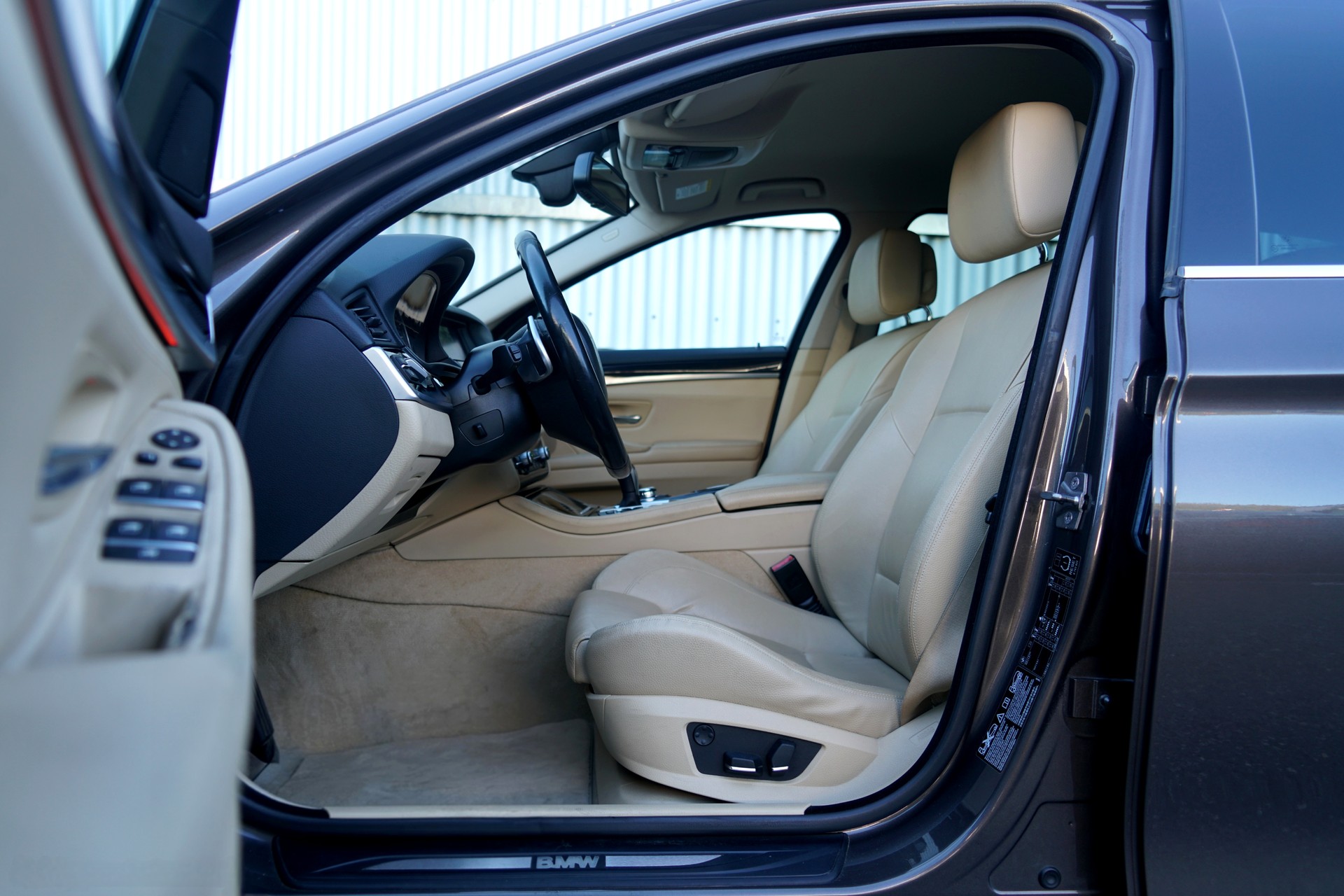 BMW 530d xDrive Touring Steptronic (CH)-image-3