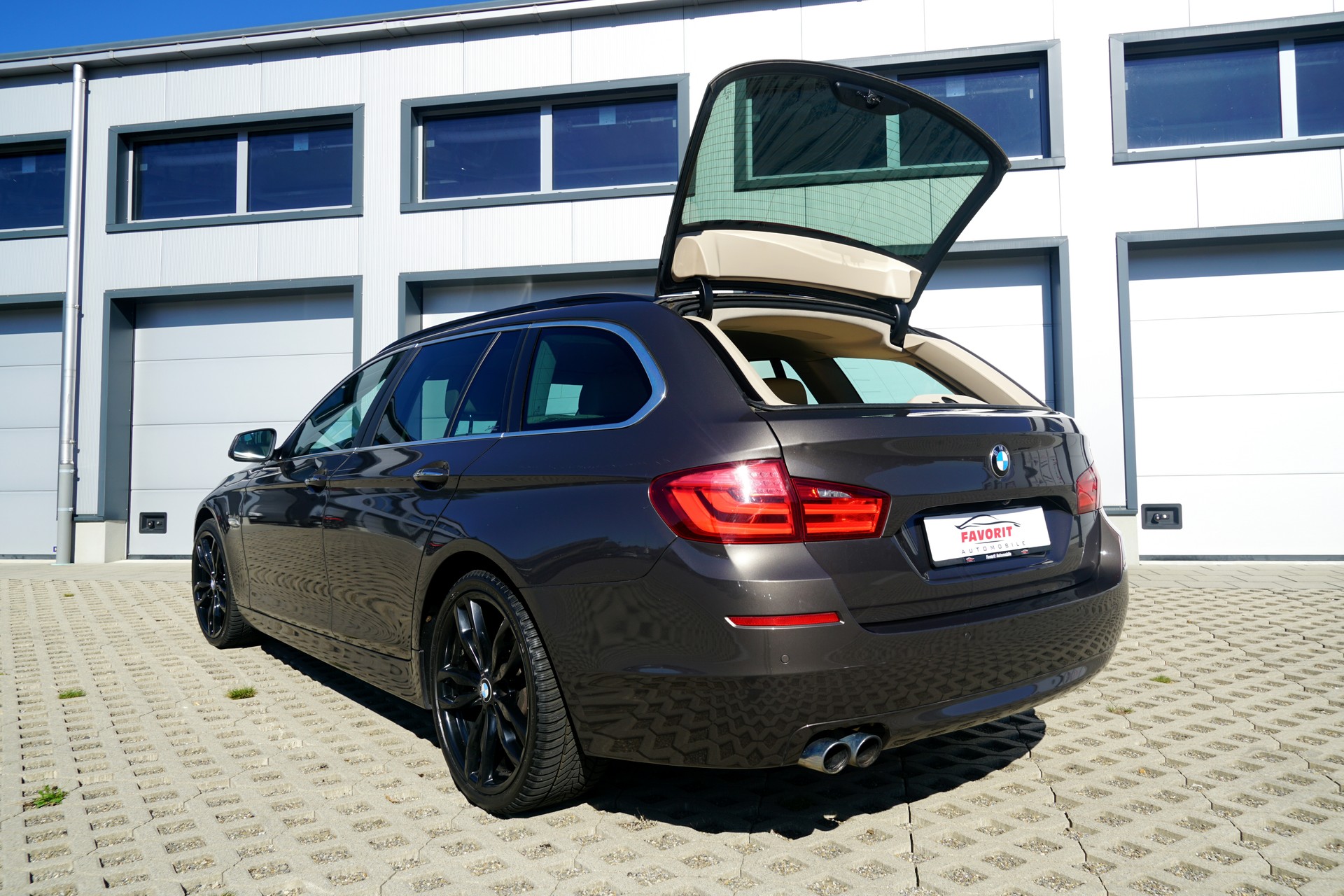 BMW 530d xDrive Touring Steptronic (CH)-image-7