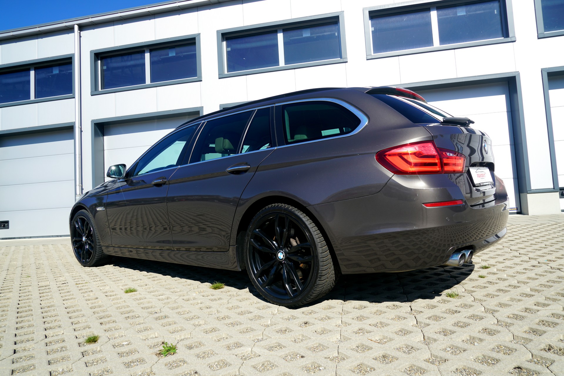 BMW 530d xDrive Touring Steptronic (CH)-image-1