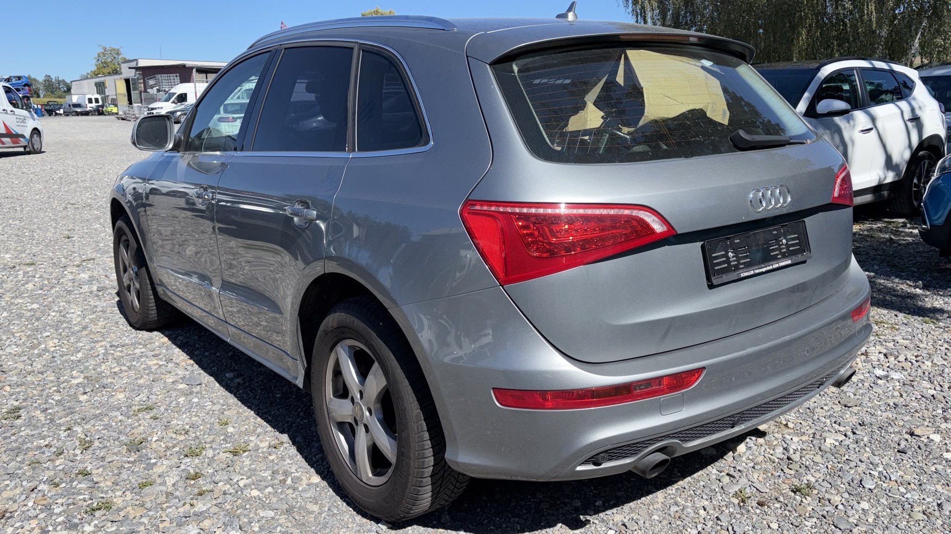 AUDI Q5 2.0 TFSI quattro S-tronic-image-2