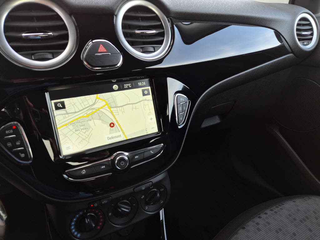 OPEL Adam 1.0i turbo Black Jack 115cv-image-9